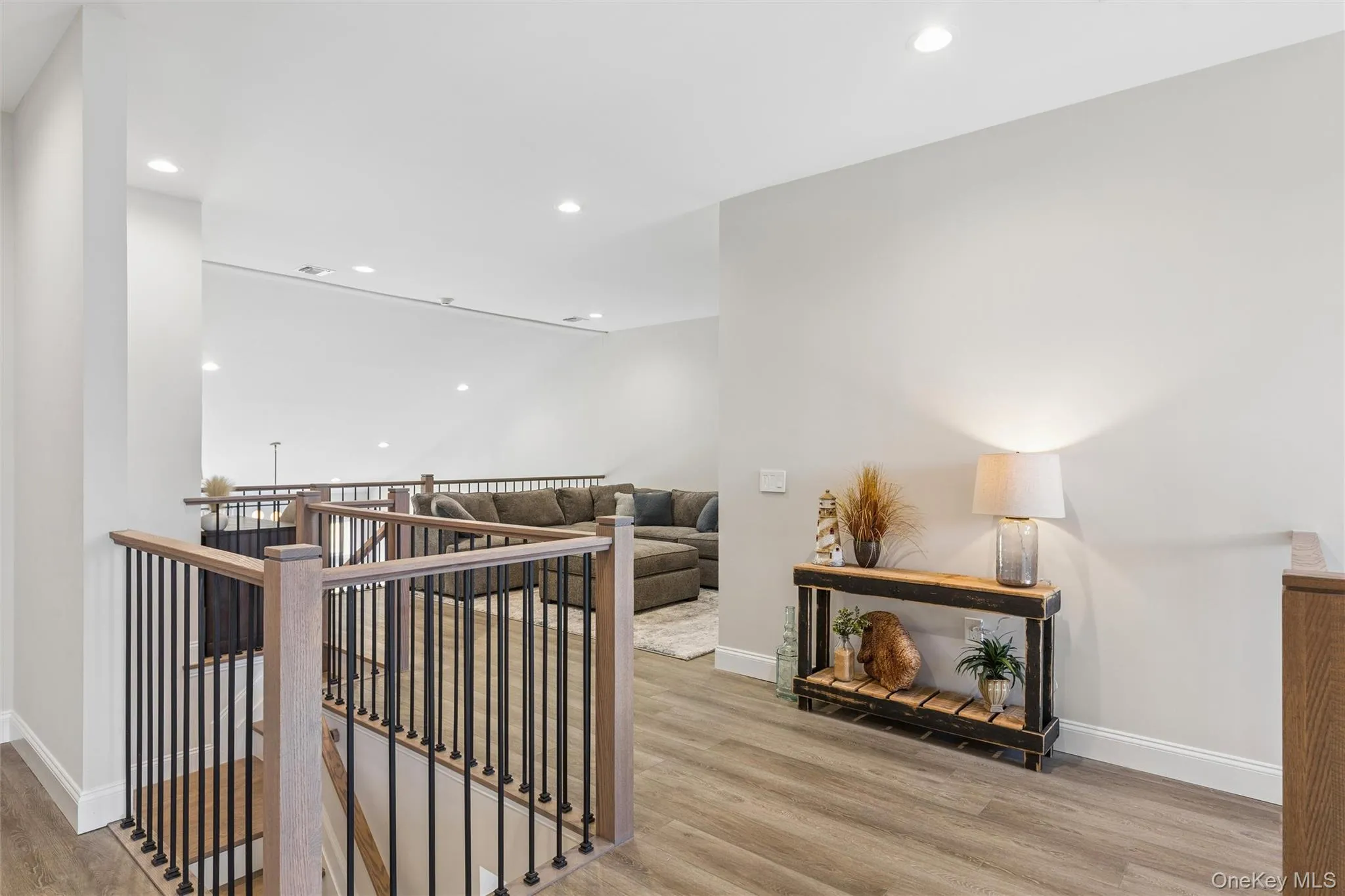 216 Belmont Circle, Brookhaven, NY, 2 Bedrooms Bedrooms, 6 Rooms Rooms,2 BathroomsBathrooms,Residential,For Rent,Belmont,0,987339 216 Belmont Circle, Brookhaven, NY, 2 Bedrooms Bedrooms, 6 Rooms Rooms,2 BathroomsBathrooms,Residential,For Rent,Belmont,0,987339