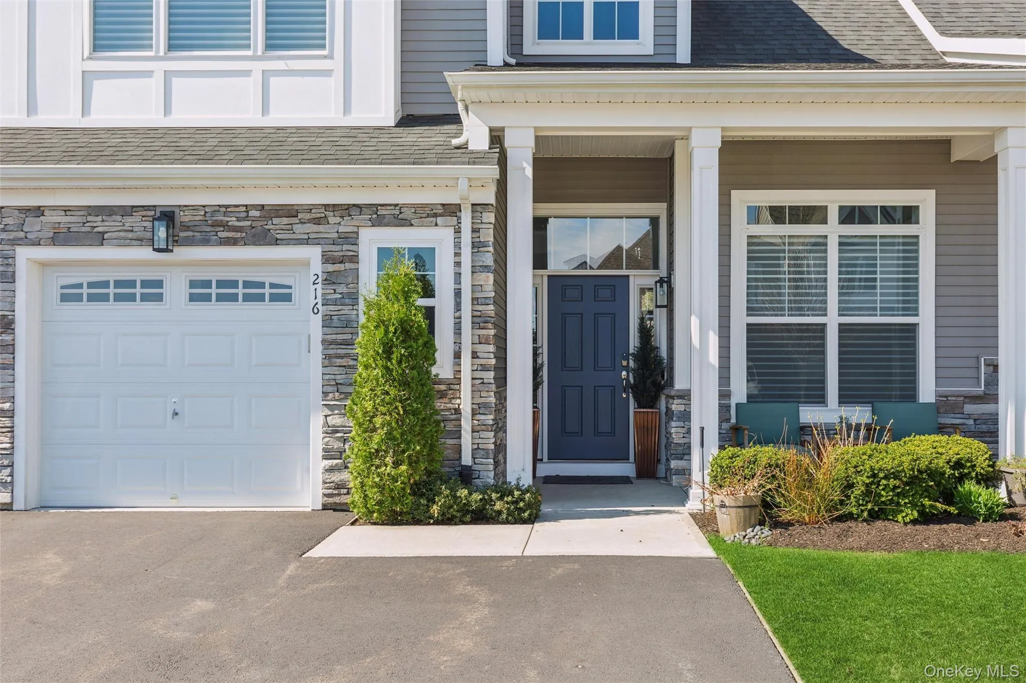 216 Belmont Circle, Brookhaven, NY, 2 Bedrooms Bedrooms, 6 Rooms Rooms,2 BathroomsBathrooms,Residential,For Rent,Belmont,0,987339 216 Belmont Circle, Brookhaven, NY, 2 Bedrooms Bedrooms, 6 Rooms Rooms,2 BathroomsBathrooms,Residential,For Rent,Belmont,0,987339