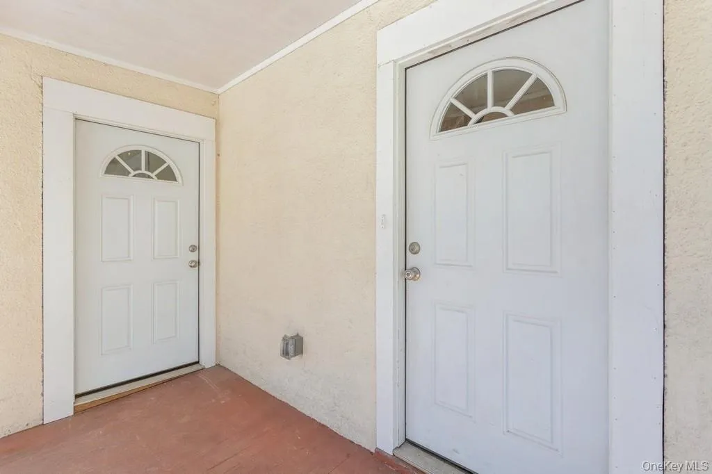 14 Stone Avenue, Greenburgh, NY, 1 Bedroom Bedrooms, 4 Rooms Rooms,1 BathroomBathrooms,Residential Lease,For Rent,Stone,0,987344 14 Stone Avenue, Greenburgh, NY, 1 Bedroom Bedrooms, 4 Rooms Rooms,1 BathroomBathrooms,Residential Lease,For Rent,Stone,0,987344