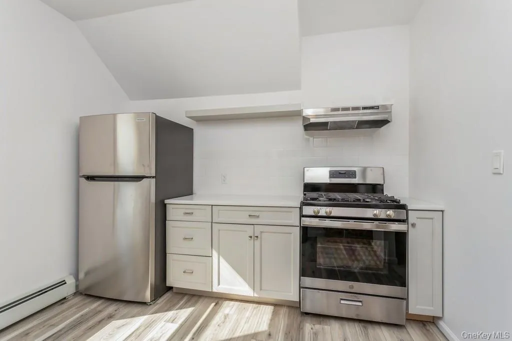 14 Stone Avenue, Greenburgh, NY, 1 Bedroom Bedrooms, 4 Rooms Rooms,1 BathroomBathrooms,Residential Lease,For Rent,Stone,0,987344 14 Stone Avenue, Greenburgh, NY, 1 Bedroom Bedrooms, 4 Rooms Rooms,1 BathroomBathrooms,Residential Lease,For Rent,Stone,0,987344