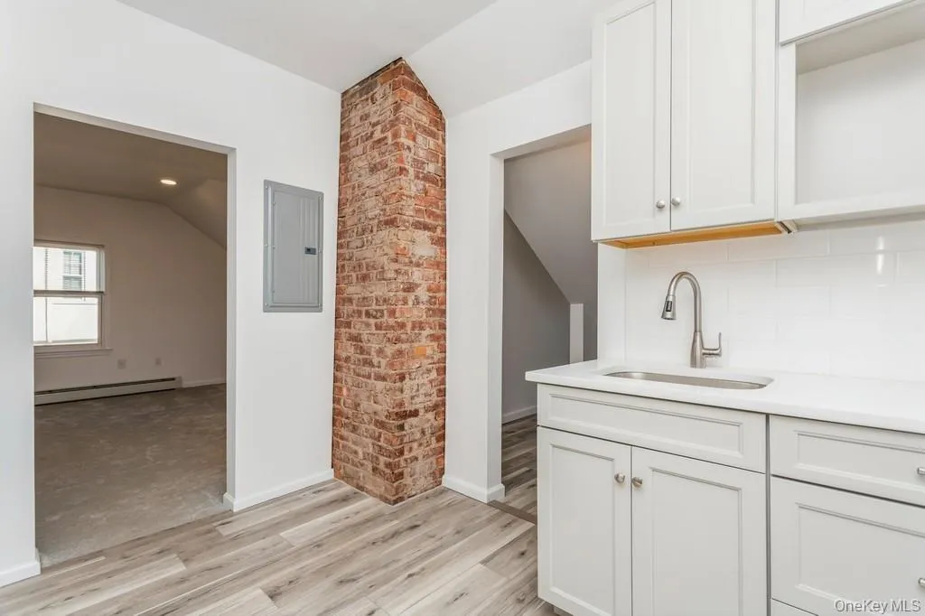 14 Stone Avenue, Greenburgh, NY, 1 Bedroom Bedrooms, 4 Rooms Rooms,1 BathroomBathrooms,Residential Lease,For Rent,Stone,0,987344 14 Stone Avenue, Greenburgh, NY, 1 Bedroom Bedrooms, 4 Rooms Rooms,1 BathroomBathrooms,Residential Lease,For Rent,Stone,0,987344