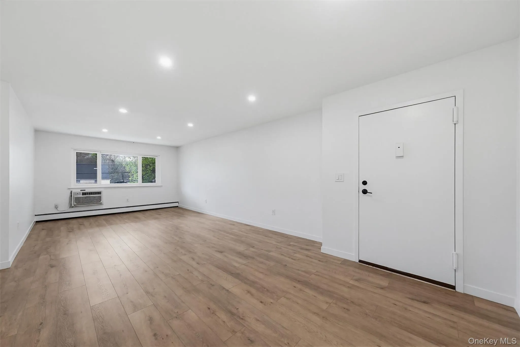 810 Blooming Grove Turnpike, New Windsor, NY, 1 Bedroom Bedrooms, 5 Rooms Rooms,1 BathroomBathrooms,Residential Lease,For Rent,Blooming Grove,0,987348 810 Blooming Grove Turnpike, New Windsor, NY, 1 Bedroom Bedrooms, 5 Rooms Rooms,1 BathroomBathrooms,Residential Lease,For Rent,Blooming Grove,0,987348