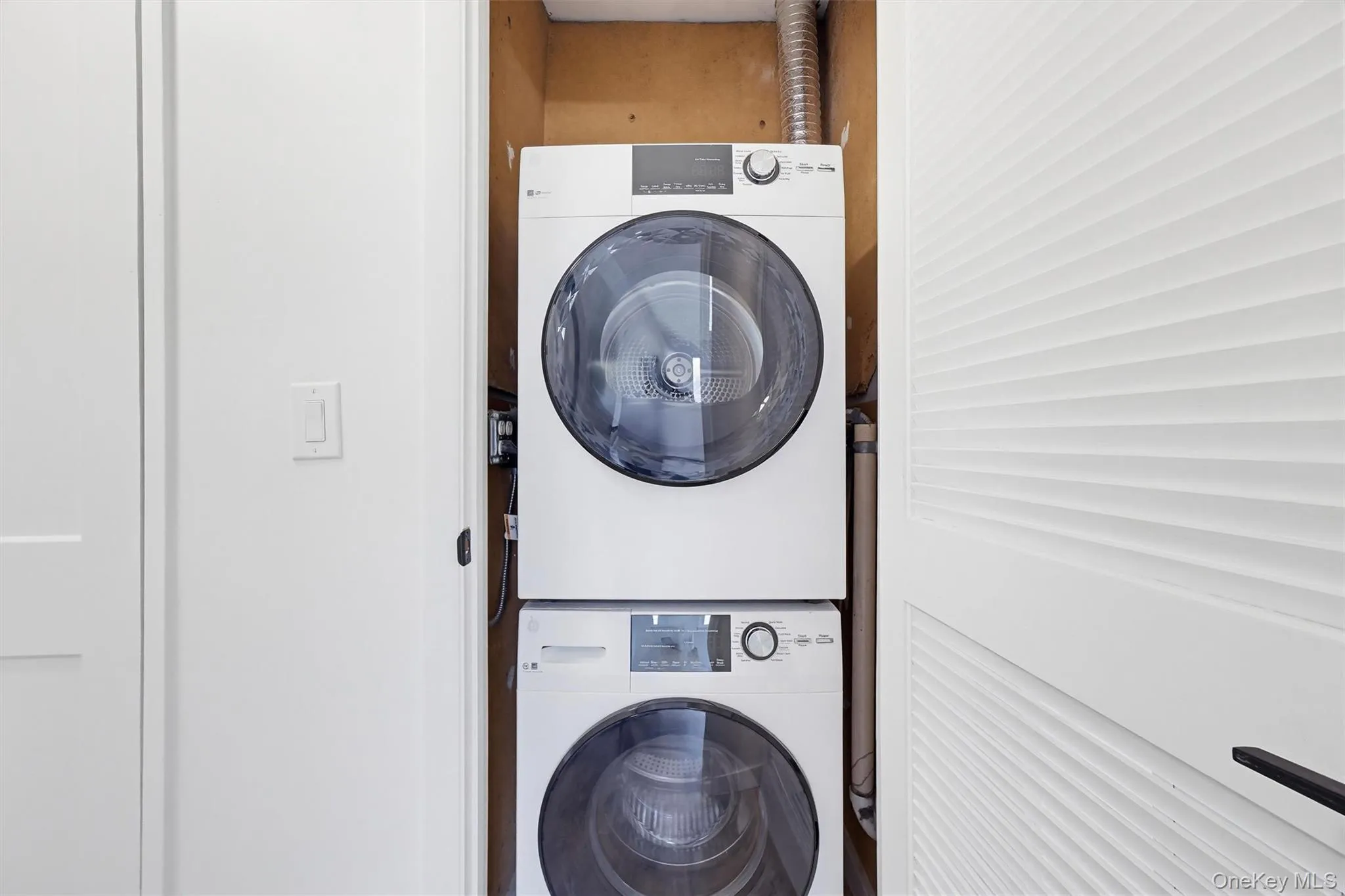 810 Blooming Grove Turnpike, New Windsor, NY, 1 Bedroom Bedrooms, 5 Rooms Rooms,1 BathroomBathrooms,Residential Lease,For Rent,Blooming Grove,0,987348 810 Blooming Grove Turnpike, New Windsor, NY, 1 Bedroom Bedrooms, 5 Rooms Rooms,1 BathroomBathrooms,Residential Lease,For Rent,Blooming Grove,0,987348