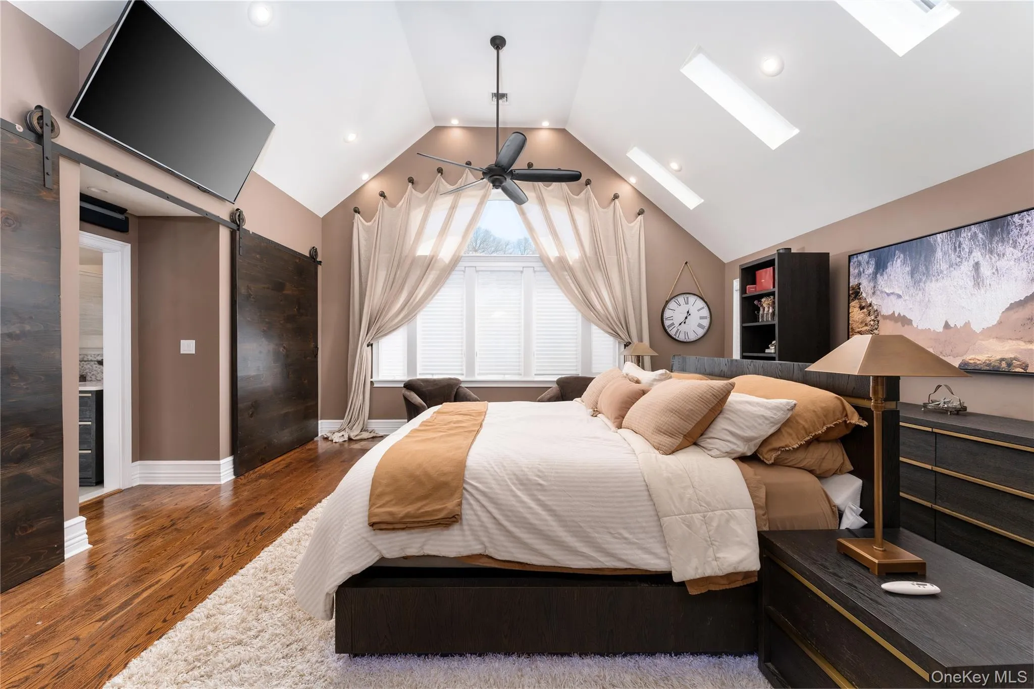 53 Burr Road, Huntington, NY, 4 Bedrooms Bedrooms, 10 Rooms Rooms,3 BathroomsBathrooms,Residential Sale,For Rent,Burr,0,987356 53 Burr Road, Huntington, NY, 4 Bedrooms Bedrooms, 10 Rooms Rooms,3 BathroomsBathrooms,Residential Sale,For Rent,Burr,0,987356
