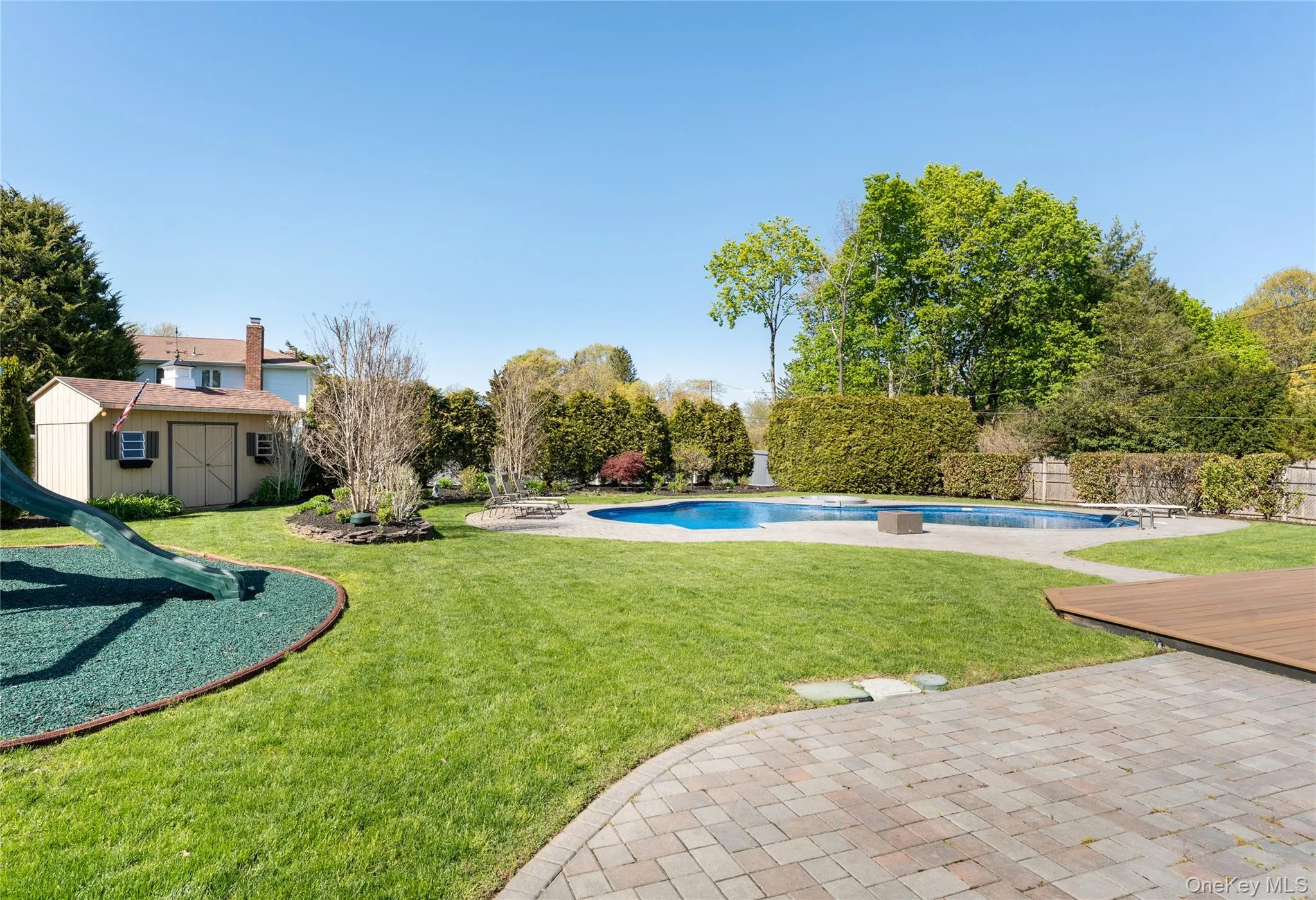 53 Burr Road, Huntington, NY, 4 Bedrooms Bedrooms, 10 Rooms Rooms,3 BathroomsBathrooms,Residential Sale,For Rent,Burr,0,987356 53 Burr Road, Huntington, NY, 4 Bedrooms Bedrooms, 10 Rooms Rooms,3 BathroomsBathrooms,Residential Sale,For Rent,Burr,0,987356