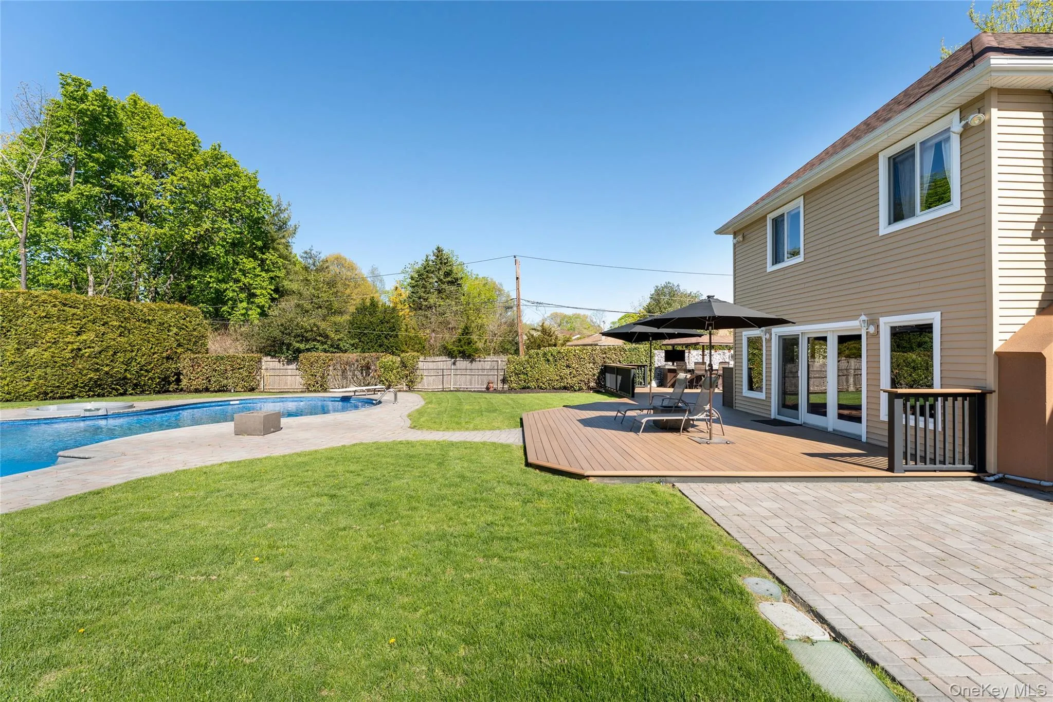 53 Burr Road, Huntington, NY, 4 Bedrooms Bedrooms, 10 Rooms Rooms,3 BathroomsBathrooms,Residential Sale,For Rent,Burr,0,987356 53 Burr Road, Huntington, NY, 4 Bedrooms Bedrooms, 10 Rooms Rooms,3 BathroomsBathrooms,Residential Sale,For Rent,Burr,0,987356