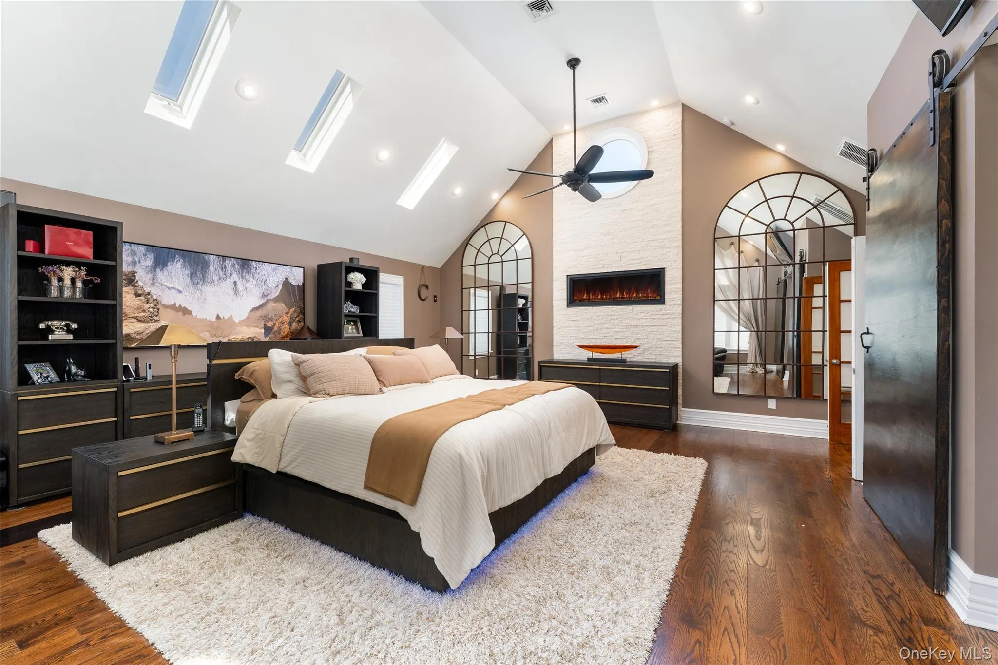 53 Burr Road, Huntington, NY, 4 Bedrooms Bedrooms, 10 Rooms Rooms,3 BathroomsBathrooms,Residential Sale,For Rent,Burr,0,987356 53 Burr Road, Huntington, NY, 4 Bedrooms Bedrooms, 10 Rooms Rooms,3 BathroomsBathrooms,Residential Sale,For Rent,Burr,0,987356