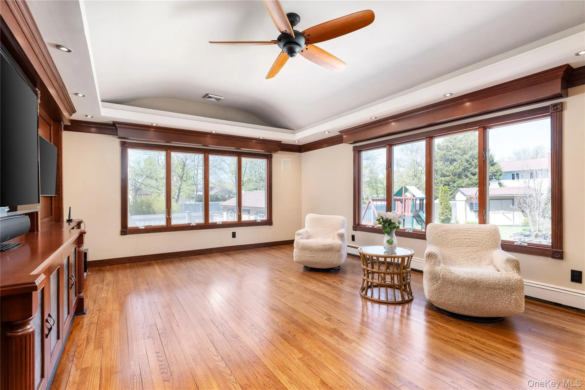 53 Burr Road, Huntington, NY, 4 Bedrooms Bedrooms, 10 Rooms Rooms,3 BathroomsBathrooms,Residential Sale,For Rent,Burr,0,987356 53 Burr Road, Huntington, NY, 4 Bedrooms Bedrooms, 10 Rooms Rooms,3 BathroomsBathrooms,Residential Sale,For Rent,Burr,0,987356