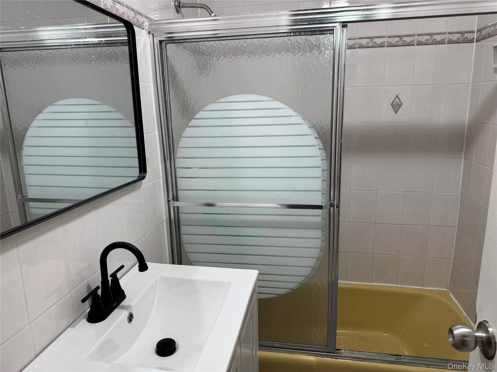 189 Elm Street, Yonkers, NY, 3 Bedrooms Bedrooms, 7 Rooms Rooms,1 BathroomBathrooms,Residential Lease,For Rent,Elm,0,987361 189 Elm Street, Yonkers, NY, 3 Bedrooms Bedrooms, 7 Rooms Rooms,1 BathroomBathrooms,Residential Lease,For Rent,Elm,0,987361