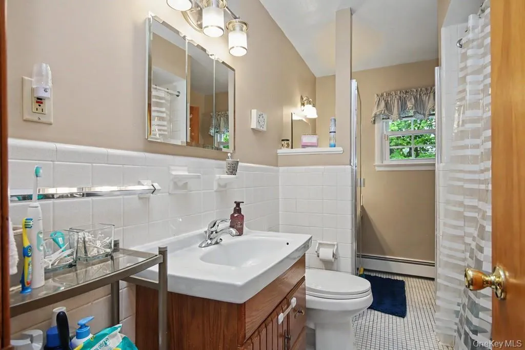 35 Sengstacken Drive, Stony Point, NY, 3 Bedrooms Bedrooms, 10 Rooms Rooms,1 BathroomBathrooms,Residential,For Rent,Sengstacken,0,987387 35 Sengstacken Drive, Stony Point, NY, 3 Bedrooms Bedrooms, 10 Rooms Rooms,1 BathroomBathrooms,Residential,For Rent,Sengstacken,0,987387