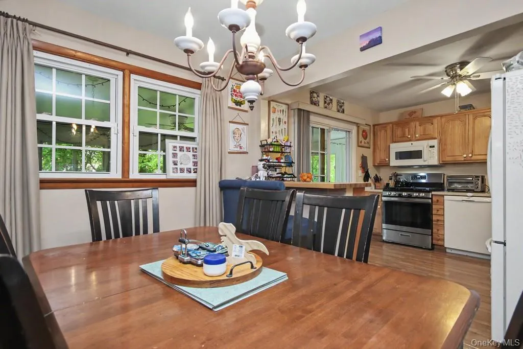 35 Sengstacken Drive, Stony Point, NY, 3 Bedrooms Bedrooms, 10 Rooms Rooms,1 BathroomBathrooms,Residential,For Rent,Sengstacken,0,987387 35 Sengstacken Drive, Stony Point, NY, 3 Bedrooms Bedrooms, 10 Rooms Rooms,1 BathroomBathrooms,Residential,For Rent,Sengstacken,0,987387