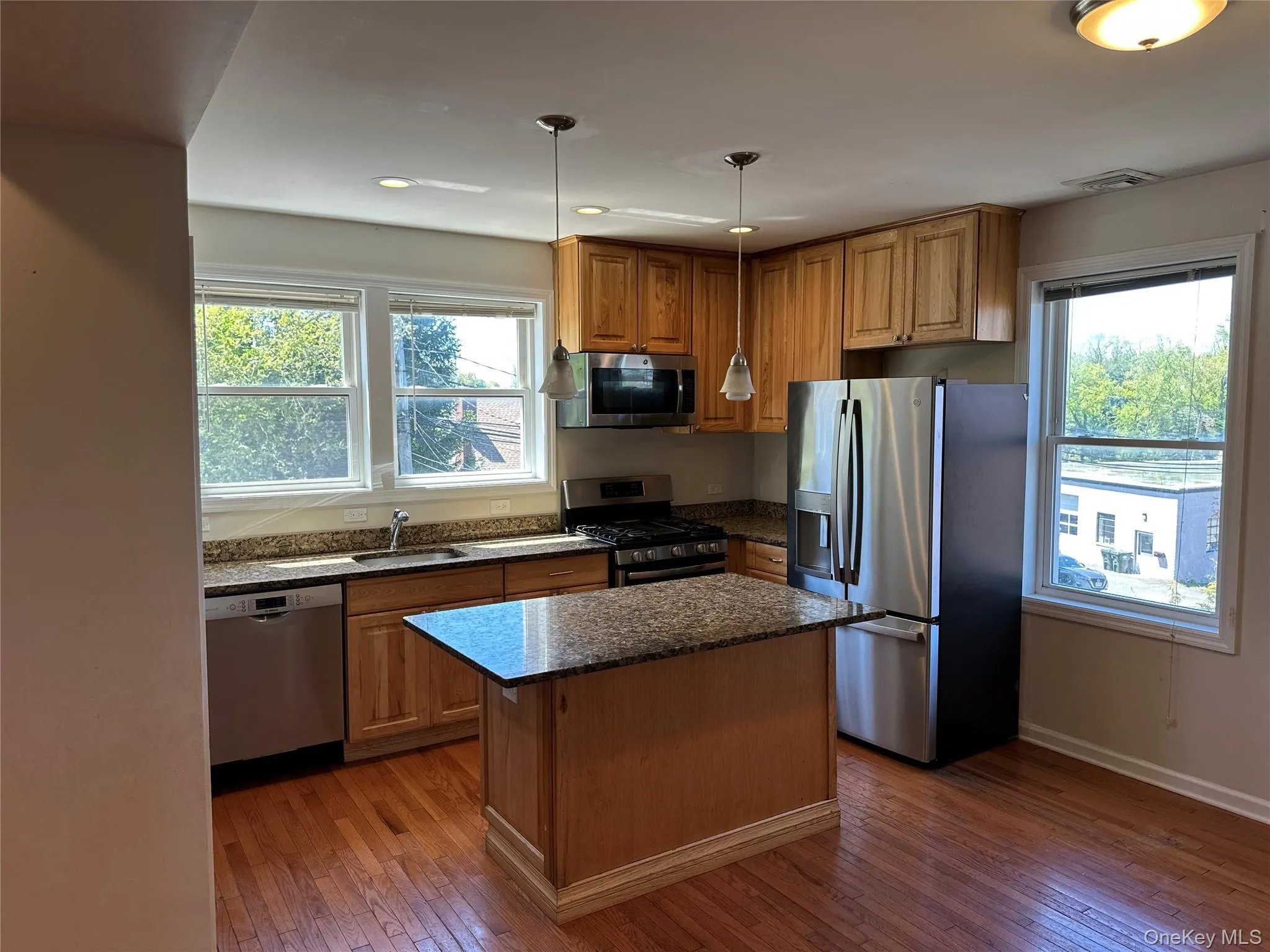Beautiful Kitchen brings the home together. Beautiful Kitchen brings the home together.