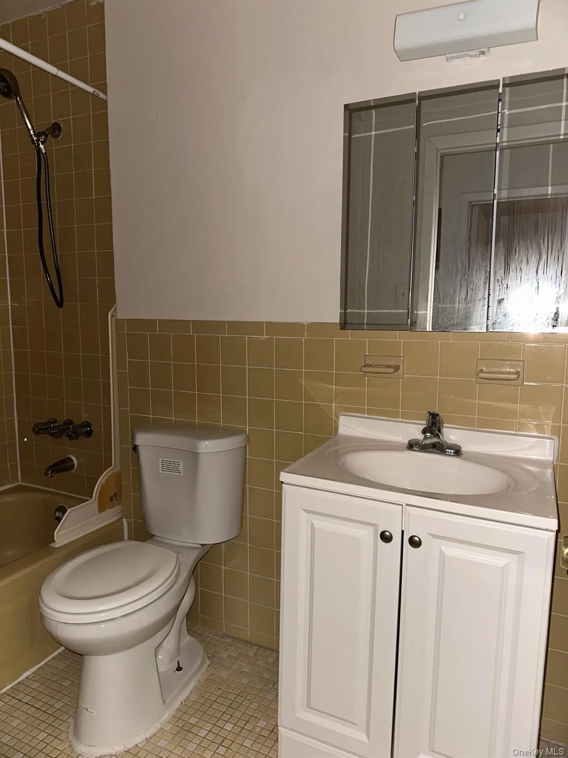 45 Benedict Avenue, Hempstead, NY, 2 Bedrooms Bedrooms, 4 Rooms Rooms,1 BathroomBathrooms,Residential Lease,For Rent,Benedict,0,987397 45 Benedict Avenue, Hempstead, NY, 2 Bedrooms Bedrooms, 4 Rooms Rooms,1 BathroomBathrooms,Residential Lease,For Rent,Benedict,0,987397