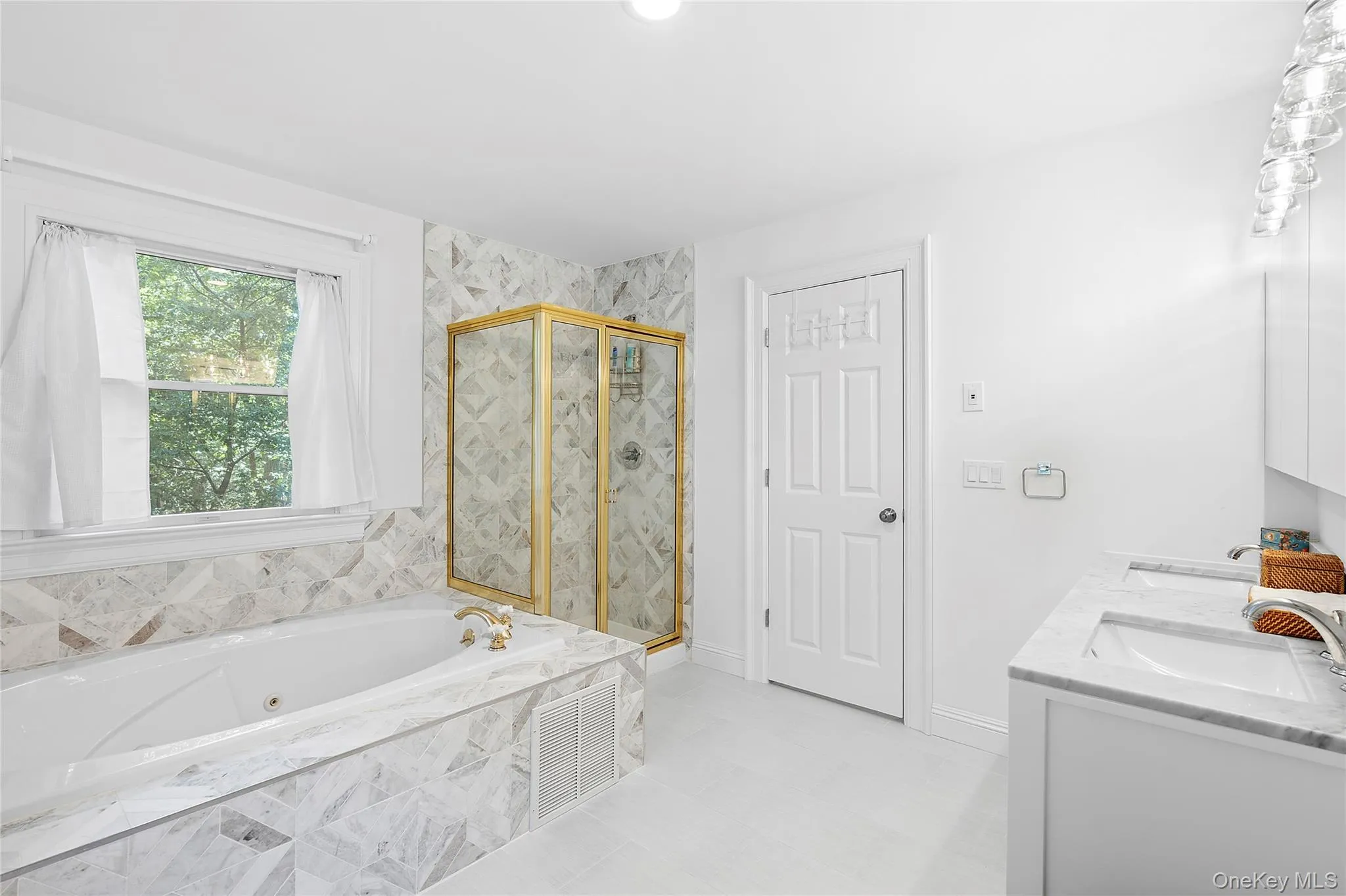 532 Blank Lane, Southampton, NY, 4 Bedrooms Bedrooms, 15 Rooms Rooms,4 BathroomsBathrooms,Residential,For Rent,Blank,0,987428 532 Blank Lane, Southampton, NY, 4 Bedrooms Bedrooms, 15 Rooms Rooms,4 BathroomsBathrooms,Residential,For Rent,Blank,0,987428