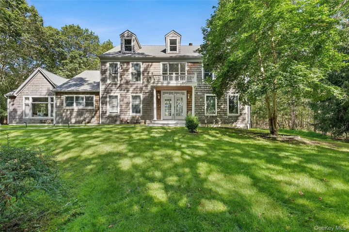 532 Blank Lane, Southampton, New York 11976