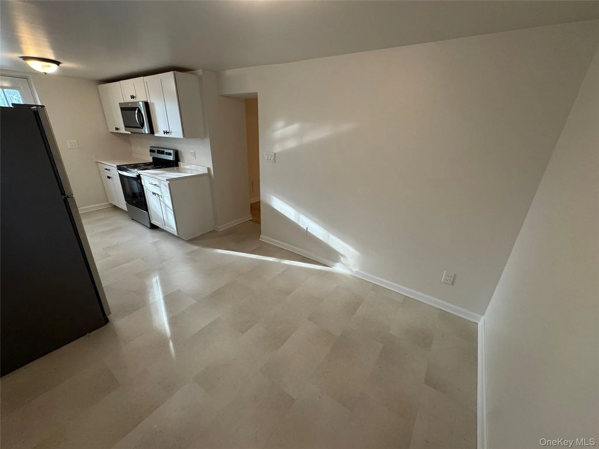 24 Vassar Street, Poughkeepsie, NY, 2 Bedrooms Bedrooms, 4 Rooms Rooms,1 BathroomBathrooms,Residential Lease,For Rent,Vassar,0,987433 24 Vassar Street, Poughkeepsie, NY, 2 Bedrooms Bedrooms, 4 Rooms Rooms,1 BathroomBathrooms,Residential Lease,For Rent,Vassar,0,987433