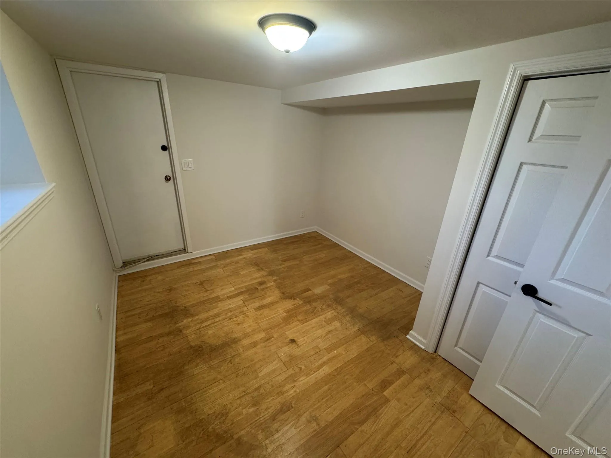 24 Vassar Street, Poughkeepsie, NY, 2 Bedrooms Bedrooms, 4 Rooms Rooms,1 BathroomBathrooms,Residential Lease,For Rent,Vassar,0,987433 24 Vassar Street, Poughkeepsie, NY, 2 Bedrooms Bedrooms, 4 Rooms Rooms,1 BathroomBathrooms,Residential Lease,For Rent,Vassar,0,987433