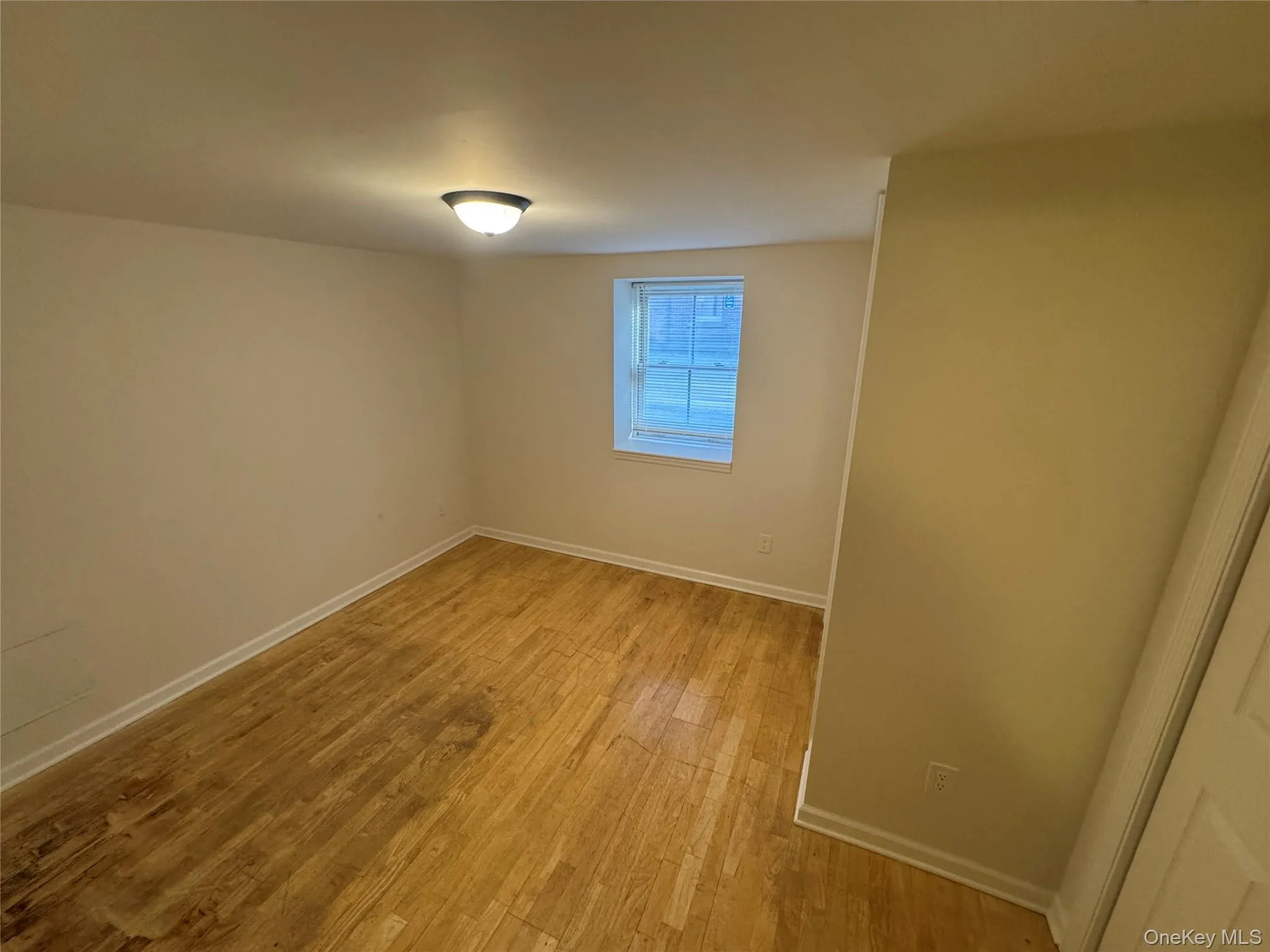24 Vassar Street, Poughkeepsie, NY, 2 Bedrooms Bedrooms, 4 Rooms Rooms,1 BathroomBathrooms,Residential Lease,For Rent,Vassar,0,987433 24 Vassar Street, Poughkeepsie, NY, 2 Bedrooms Bedrooms, 4 Rooms Rooms,1 BathroomBathrooms,Residential Lease,For Rent,Vassar,0,987433