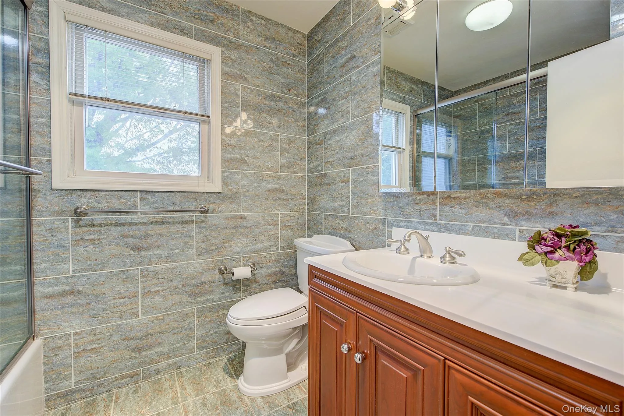 69-29 166th Street, New York, NY, 5 Bedrooms Bedrooms, 8 Rooms Rooms,4 BathroomsBathrooms,Residential,For Rent,166th,0,987434 69-29 166th Street, New York, NY, 5 Bedrooms Bedrooms, 8 Rooms Rooms,4 BathroomsBathrooms,Residential,For Rent,166th,0,987434