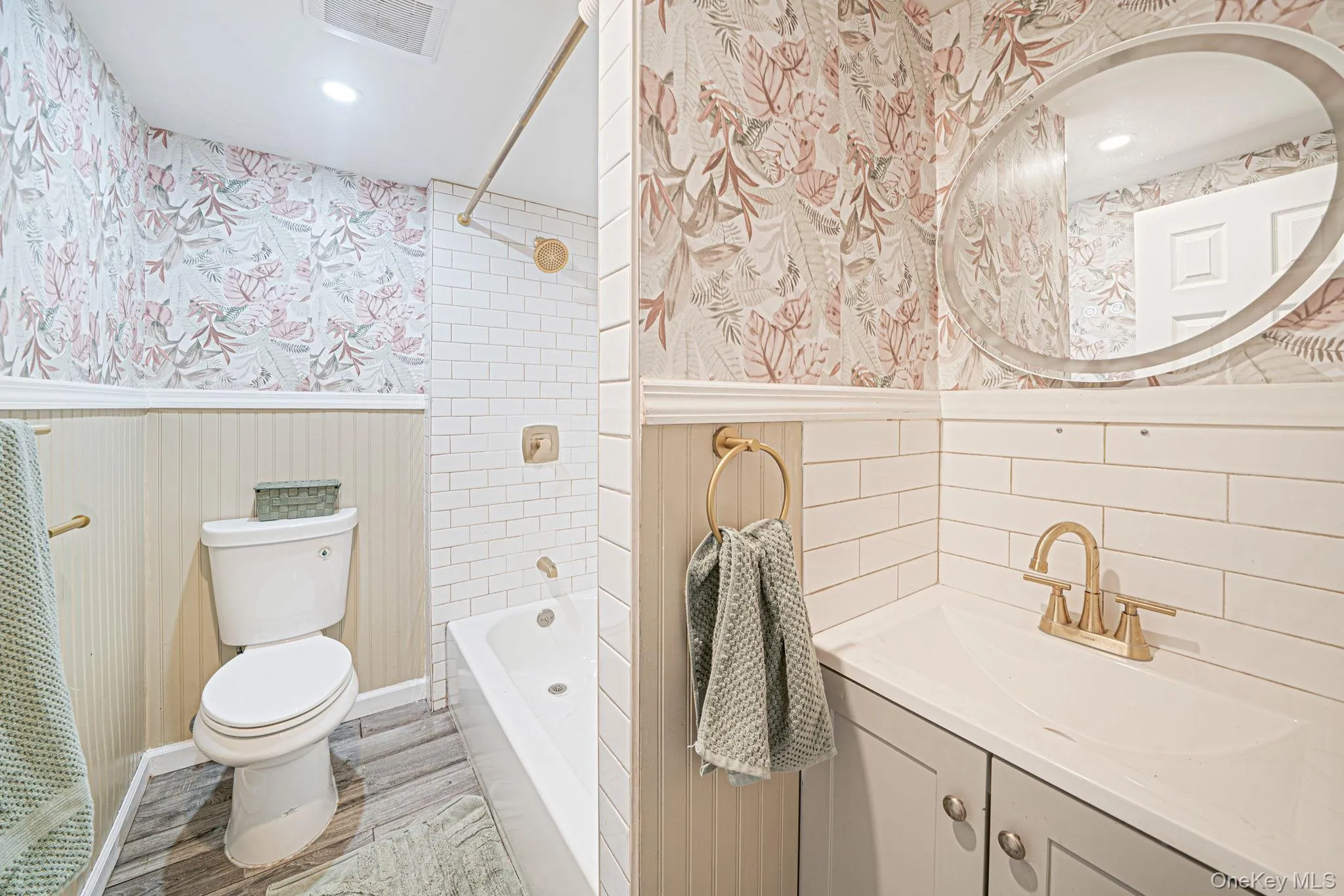 108 Lower Rocky Point Road, Brookhaven, NY, 5 Bedrooms Bedrooms, 10 Rooms Rooms,2 BathroomsBathrooms,Residential,For Rent,Lower Rocky Point,0,987446 108 Lower Rocky Point Road, Brookhaven, NY, 5 Bedrooms Bedrooms, 10 Rooms Rooms,2 BathroomsBathrooms,Residential,For Rent,Lower Rocky Point,0,987446