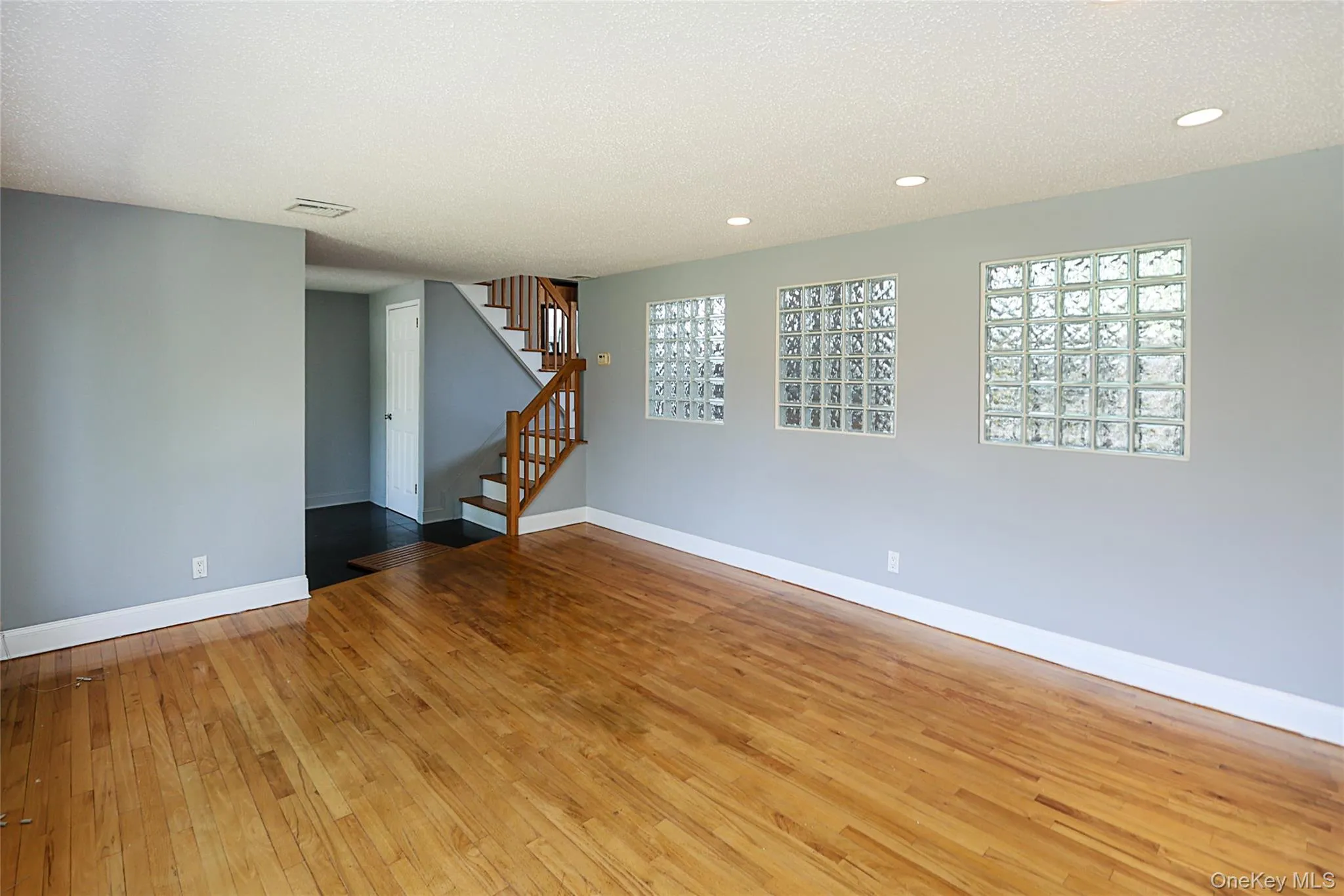 874 Seamans Neck Road, Hempstead, NY, 3 Bedrooms Bedrooms, 7 Rooms Rooms,1 BathroomBathrooms,Residential Lease,For Rent,Road,0,987455 874 Seamans Neck Road, Hempstead, NY, 3 Bedrooms Bedrooms, 7 Rooms Rooms,1 BathroomBathrooms,Residential Lease,For Rent,Road,0,987455