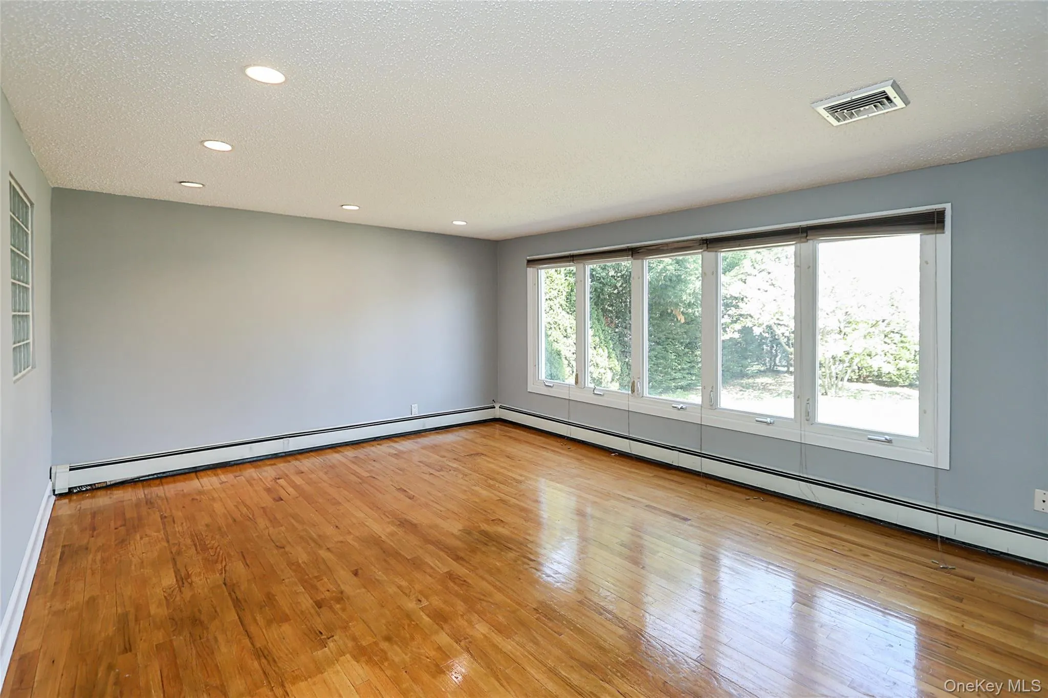 874 Seamans Neck Road, Hempstead, NY, 3 Bedrooms Bedrooms, 7 Rooms Rooms,1 BathroomBathrooms,Residential Lease,For Rent,Road,0,987455 874 Seamans Neck Road, Hempstead, NY, 3 Bedrooms Bedrooms, 7 Rooms Rooms,1 BathroomBathrooms,Residential Lease,For Rent,Road,0,987455