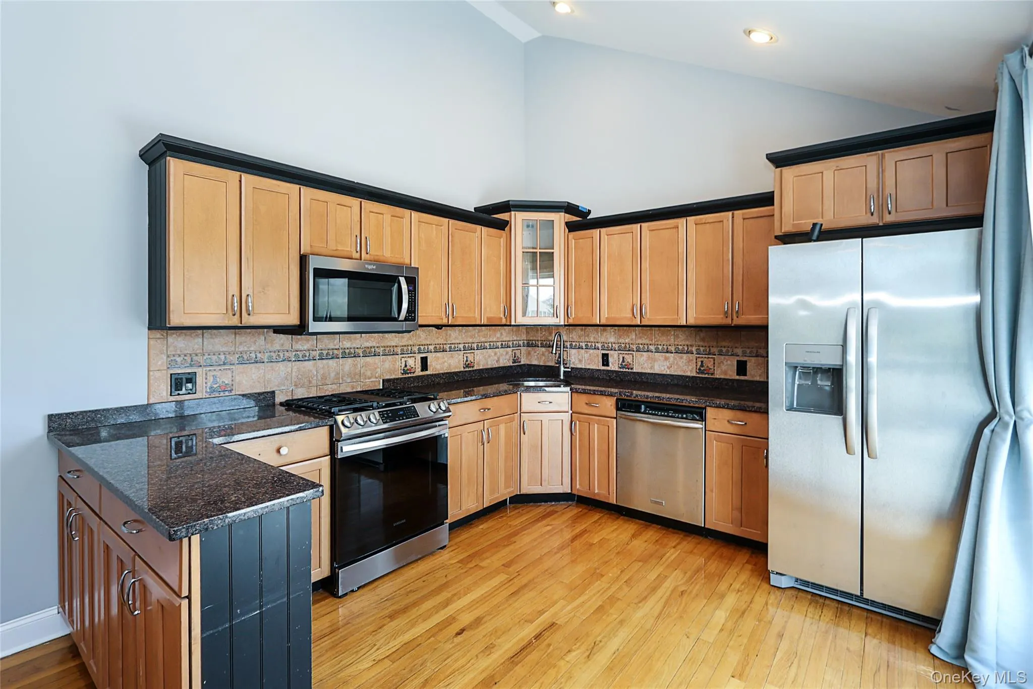 874 Seamans Neck Road, Hempstead, NY, 3 Bedrooms Bedrooms, 7 Rooms Rooms,1 BathroomBathrooms,Residential Lease,For Rent,Road,0,987455 874 Seamans Neck Road, Hempstead, NY, 3 Bedrooms Bedrooms, 7 Rooms Rooms,1 BathroomBathrooms,Residential Lease,For Rent,Road,0,987455