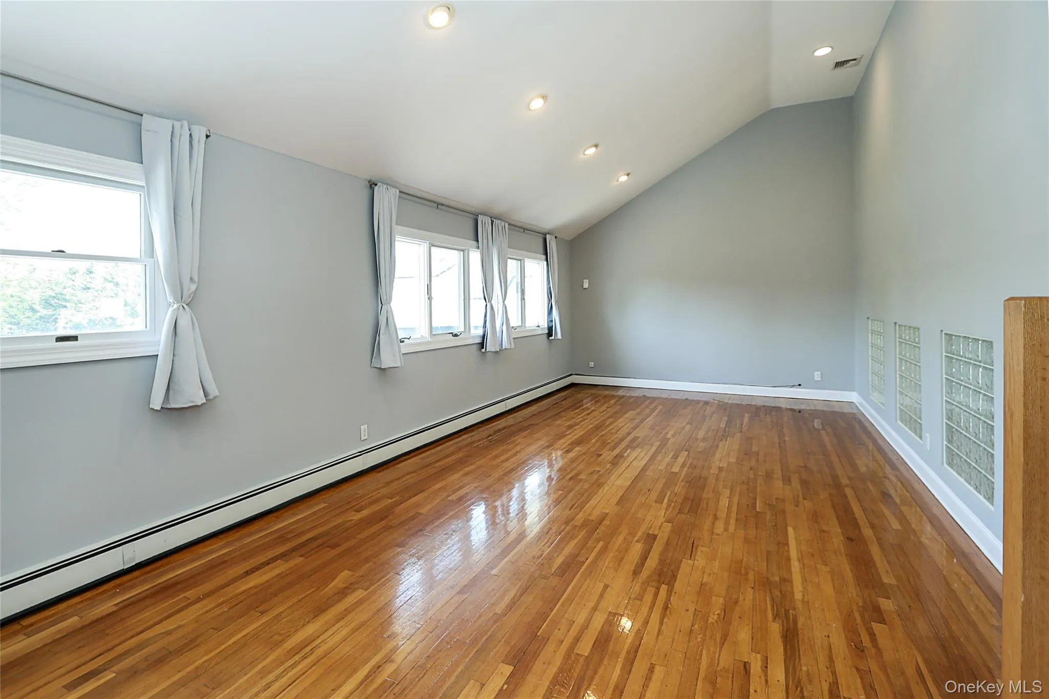 874 Seamans Neck Road, Hempstead, NY, 3 Bedrooms Bedrooms, 7 Rooms Rooms,1 BathroomBathrooms,Residential Lease,For Rent,Road,0,987455 874 Seamans Neck Road, Hempstead, NY, 3 Bedrooms Bedrooms, 7 Rooms Rooms,1 BathroomBathrooms,Residential Lease,For Rent,Road,0,987455