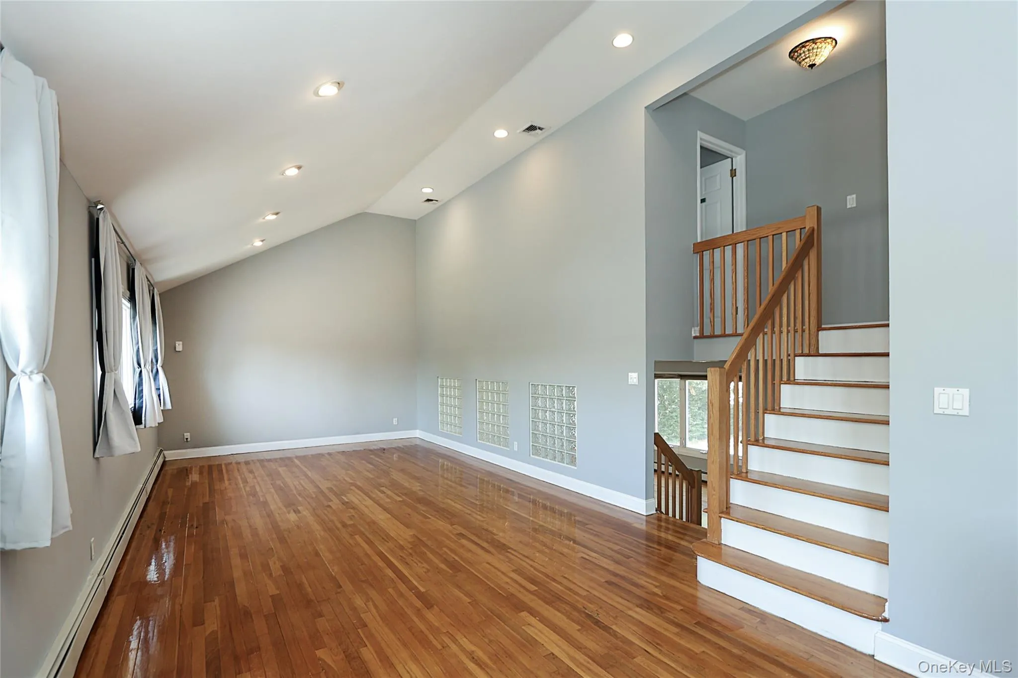 874 Seamans Neck Road, Hempstead, NY, 3 Bedrooms Bedrooms, 7 Rooms Rooms,1 BathroomBathrooms,Residential Lease,For Rent,Road,0,987455 874 Seamans Neck Road, Hempstead, NY, 3 Bedrooms Bedrooms, 7 Rooms Rooms,1 BathroomBathrooms,Residential Lease,For Rent,Road,0,987455