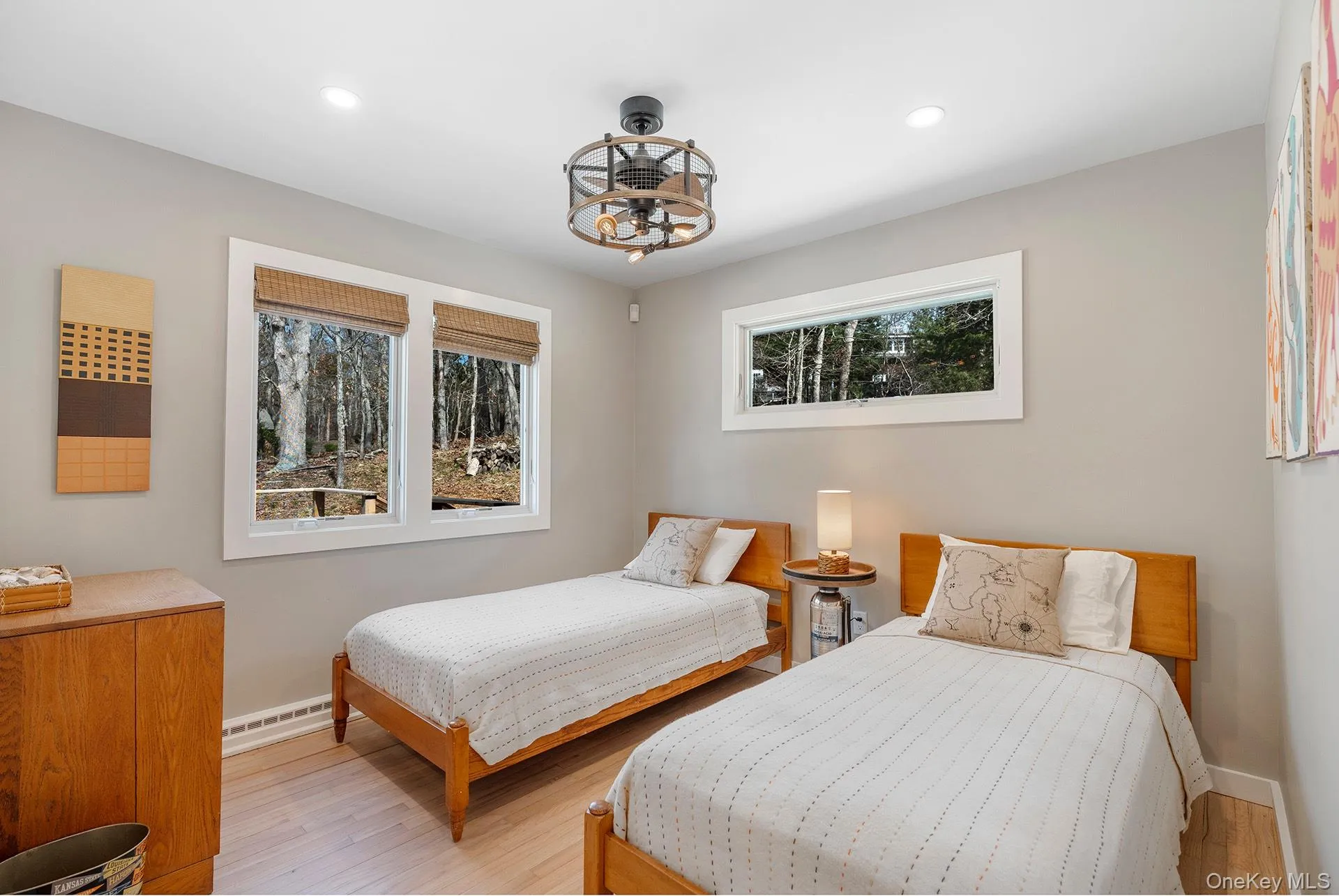 123 Windward, East Hampton, NY, 3 Bedrooms Bedrooms, 8 Rooms Rooms,2 BathroomsBathrooms,Residential Lease,For Rent,Windward,0,987459 123 Windward, East Hampton, NY, 3 Bedrooms Bedrooms, 8 Rooms Rooms,2 BathroomsBathrooms,Residential Lease,For Rent,Windward,0,987459