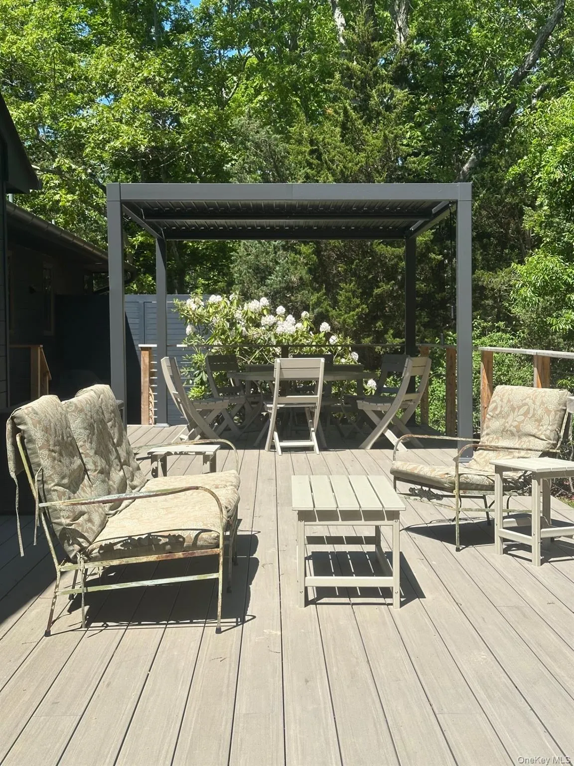 123 Windward, East Hampton, NY, 3 Bedrooms Bedrooms, 8 Rooms Rooms,2 BathroomsBathrooms,Residential Lease,For Rent,Windward,0,987459 123 Windward, East Hampton, NY, 3 Bedrooms Bedrooms, 8 Rooms Rooms,2 BathroomsBathrooms,Residential Lease,For Rent,Windward,0,987459