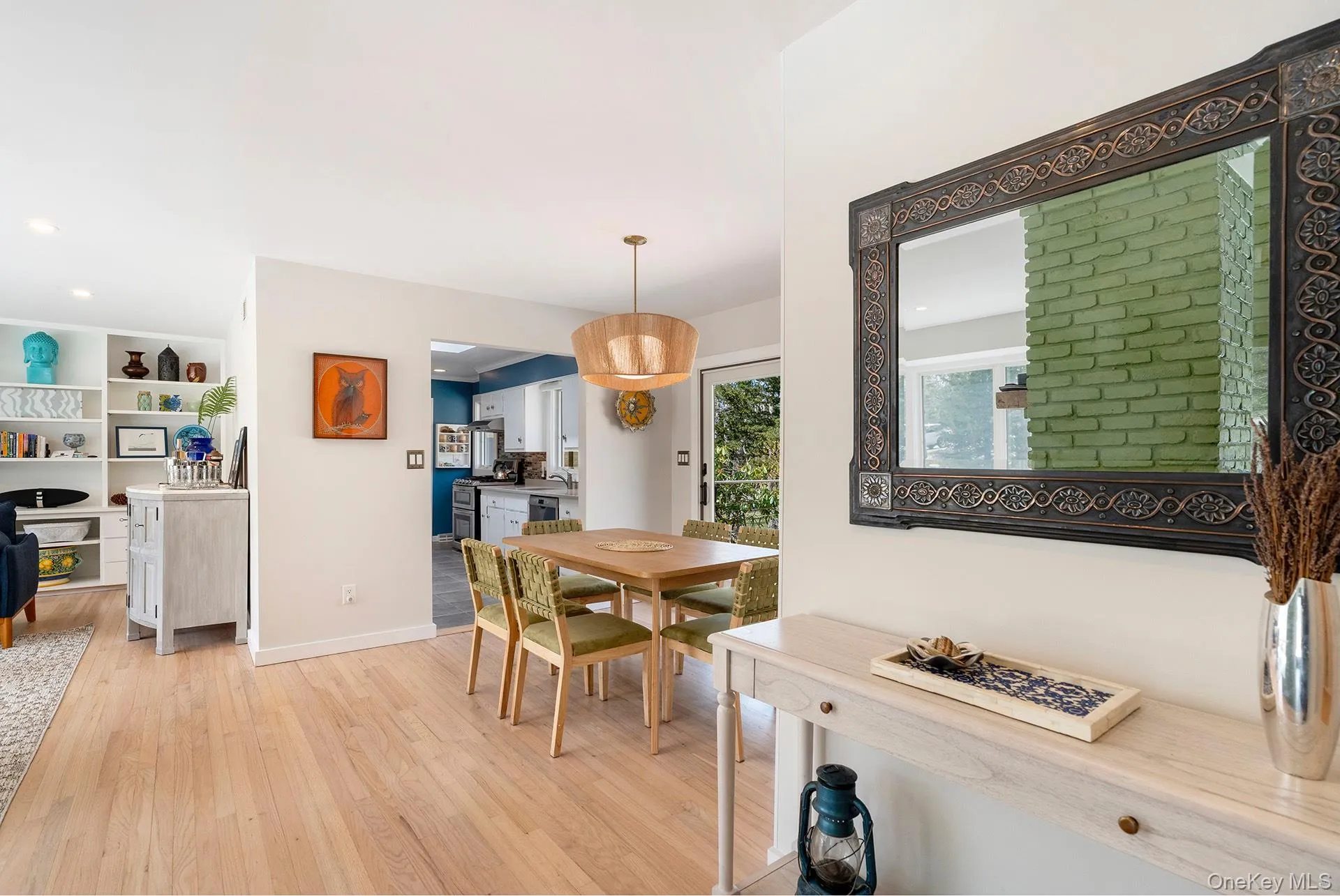 123 Windward, East Hampton, NY, 3 Bedrooms Bedrooms, 8 Rooms Rooms,2 BathroomsBathrooms,Residential Lease,For Rent,Windward,0,987459 123 Windward, East Hampton, NY, 3 Bedrooms Bedrooms, 8 Rooms Rooms,2 BathroomsBathrooms,Residential Lease,For Rent,Windward,0,987459