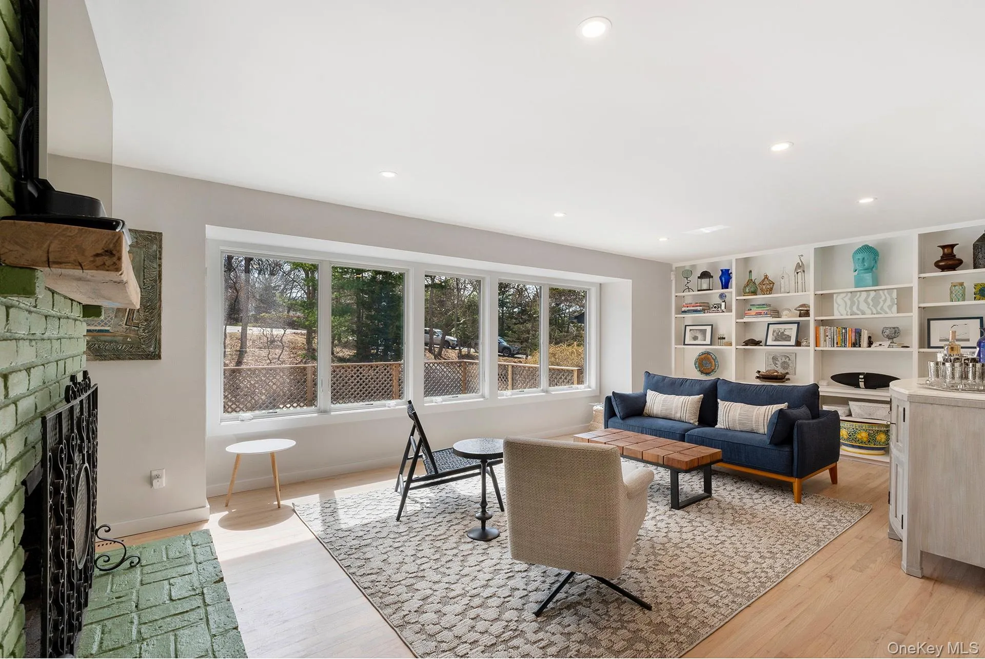 123 Windward, East Hampton, NY, 3 Bedrooms Bedrooms, 8 Rooms Rooms,2 BathroomsBathrooms,Residential Lease,For Rent,Windward,0,987459 123 Windward, East Hampton, NY, 3 Bedrooms Bedrooms, 8 Rooms Rooms,2 BathroomsBathrooms,Residential Lease,For Rent,Windward,0,987459