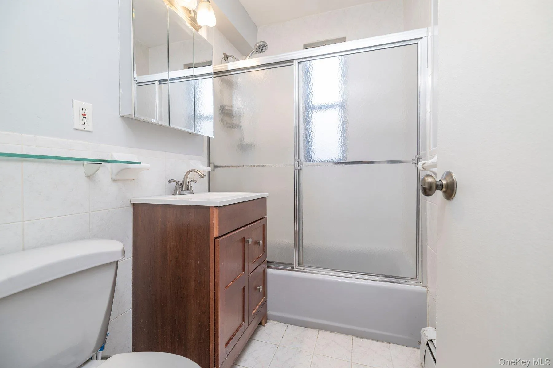 1 Jefferson Avenue, Hempstead, NY, 2 Bedrooms Bedrooms, 5 Rooms Rooms,1 BathroomBathrooms,Residential Sale,For Rent,Jefferson,0,987473 1 Jefferson Avenue, Hempstead, NY, 2 Bedrooms Bedrooms, 5 Rooms Rooms,1 BathroomBathrooms,Residential Sale,For Rent,Jefferson,0,987473