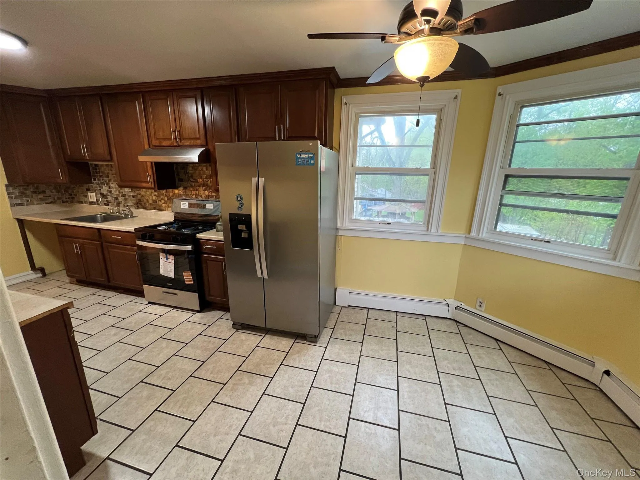 90 Washington Street, Middletown, NY, 2 Bedrooms Bedrooms, 5 Rooms Rooms,1 BathroomBathrooms,Residential Lease,For Rent,Washington,0,987477 90 Washington Street, Middletown, NY, 2 Bedrooms Bedrooms, 5 Rooms Rooms,1 BathroomBathrooms,Residential Lease,For Rent,Washington,0,987477