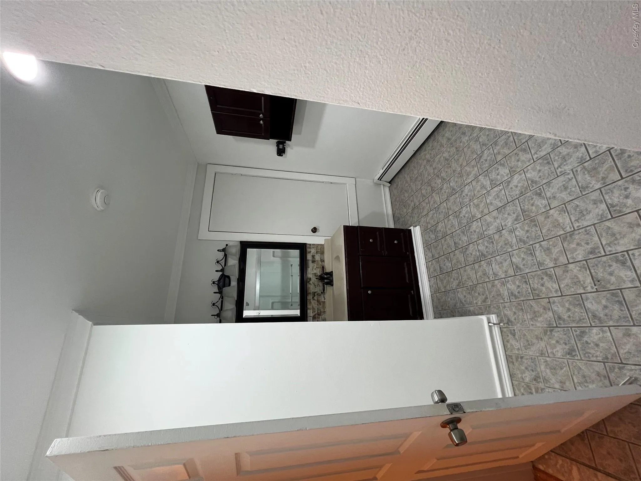 90 Washington Street, Middletown, NY, 2 Bedrooms Bedrooms, 5 Rooms Rooms,1 BathroomBathrooms,Residential Lease,For Rent,Washington,0,987477 90 Washington Street, Middletown, NY, 2 Bedrooms Bedrooms, 5 Rooms Rooms,1 BathroomBathrooms,Residential Lease,For Rent,Washington,0,987477