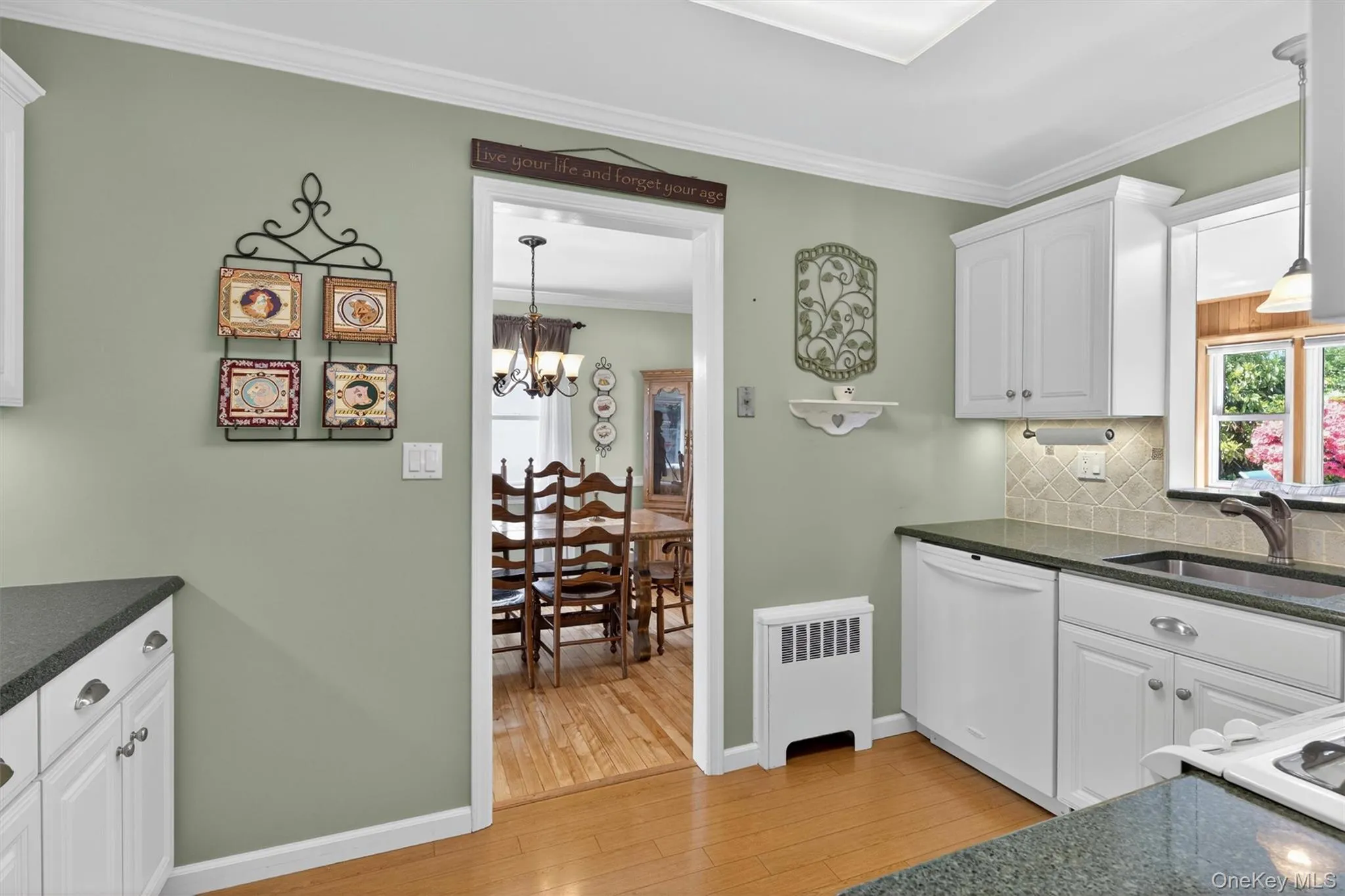 16 Roy Place, Eastchester, NY, 3 Bedrooms Bedrooms, 7 Rooms Rooms,1 BathroomBathrooms,Residential,For Rent,Roy,0,987493 16 Roy Place, Eastchester, NY, 3 Bedrooms Bedrooms, 7 Rooms Rooms,1 BathroomBathrooms,Residential,For Rent,Roy,0,987493