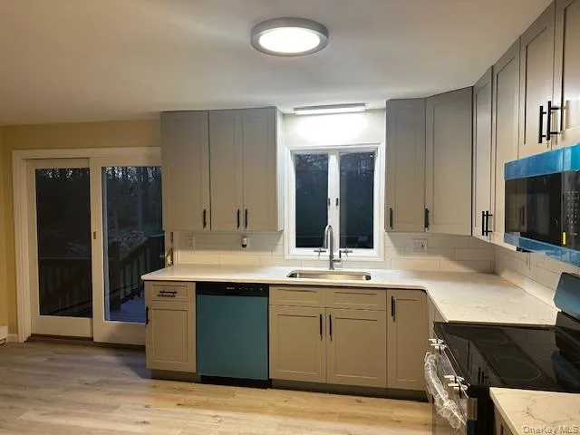 6 Fletcher Drive, East Fishkill, NY, 4 Bedrooms Bedrooms, 7 Rooms Rooms,4 BathroomsBathrooms,Residential,For Rent,Fletcher,0,KEY987506 6 Fletcher Drive, East Fishkill, NY, 4 Bedrooms Bedrooms, 7 Rooms Rooms,4 BathroomsBathrooms,Residential,For Rent,Fletcher,0,KEY987506