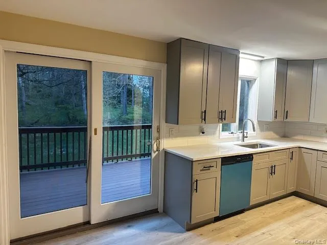 SGD to back deck SGD to back deck
