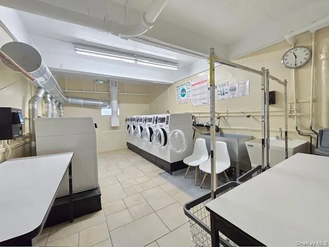 46 Grace Avenue, North Hempstead, NY, 1 Bedroom Bedrooms, 3 Rooms Rooms,1 BathroomBathrooms,Residential,For Rent,Grace,0,987514 46 Grace Avenue, North Hempstead, NY, 1 Bedroom Bedrooms, 3 Rooms Rooms,1 BathroomBathrooms,Residential,For Rent,Grace,0,987514