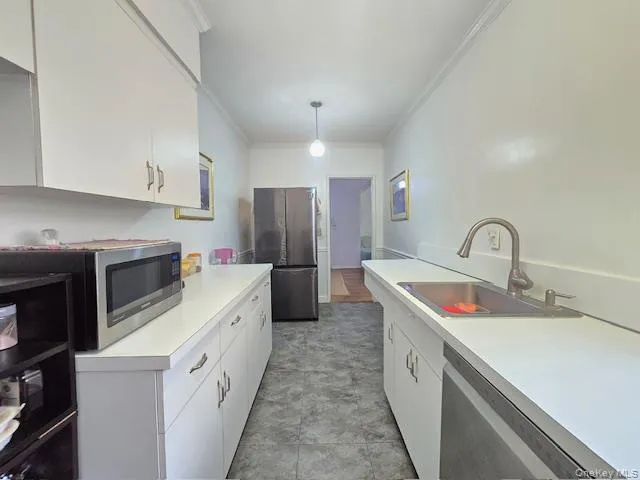 46 Grace Avenue, North Hempstead, NY, 1 Bedroom Bedrooms, 3 Rooms Rooms,1 BathroomBathrooms,Residential,For Rent,Grace,0,987514 46 Grace Avenue, North Hempstead, NY, 1 Bedroom Bedrooms, 3 Rooms Rooms,1 BathroomBathrooms,Residential,For Rent,Grace,0,987514