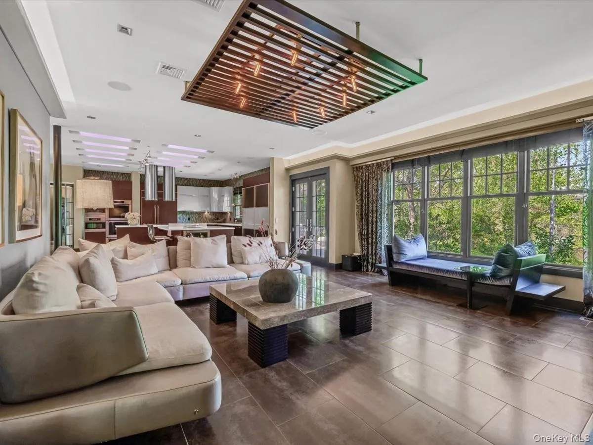 16 THE LOCH, North Hempstead, NY, 5 Bedrooms Bedrooms, 9 Rooms Rooms,4 BathroomsBathrooms,Residential,For Rent,THE LOCH,0,987517 16 THE LOCH, North Hempstead, NY, 5 Bedrooms Bedrooms, 9 Rooms Rooms,4 BathroomsBathrooms,Residential,For Rent,THE LOCH,0,987517