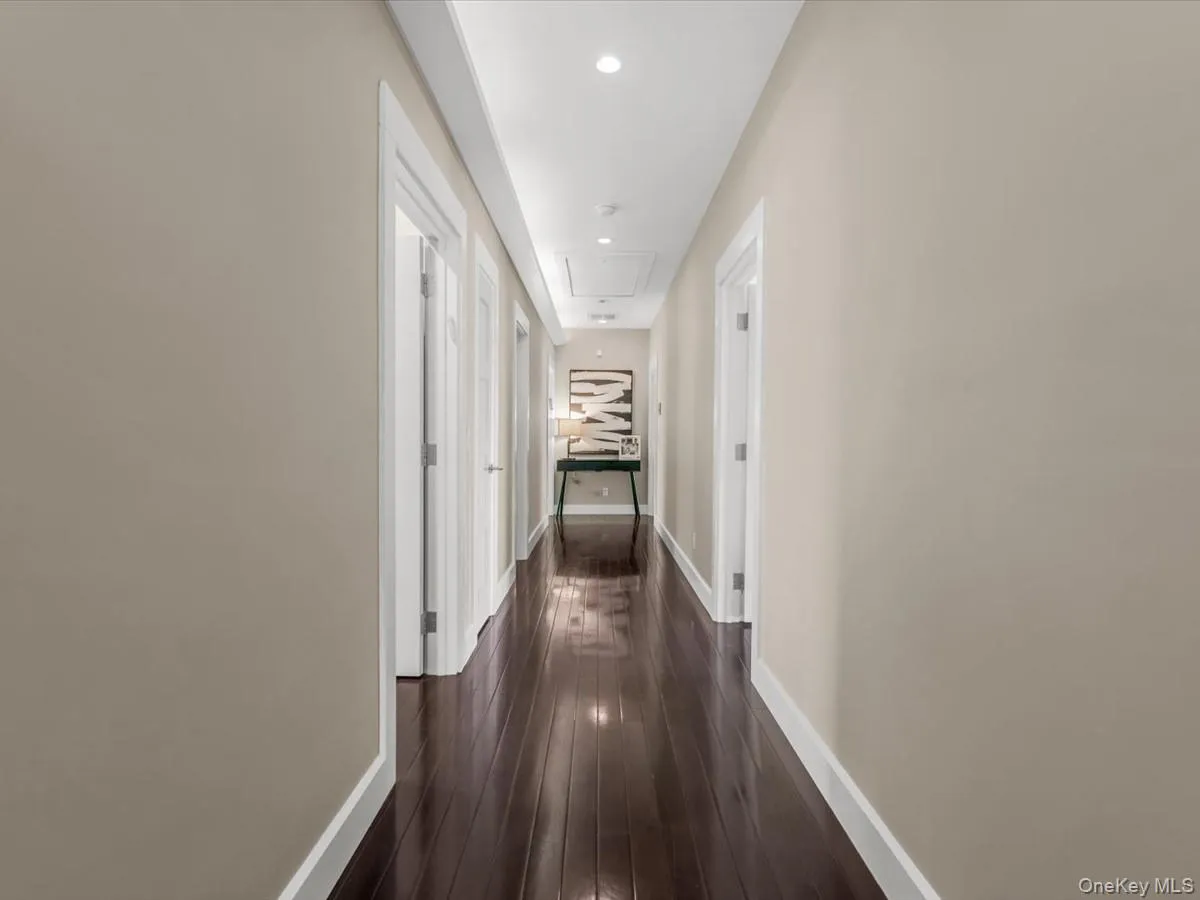 16 THE LOCH, North Hempstead, NY, 5 Bedrooms Bedrooms, 9 Rooms Rooms,4 BathroomsBathrooms,Residential,For Rent,THE LOCH,0,987517 16 THE LOCH, North Hempstead, NY, 5 Bedrooms Bedrooms, 9 Rooms Rooms,4 BathroomsBathrooms,Residential,For Rent,THE LOCH,0,987517