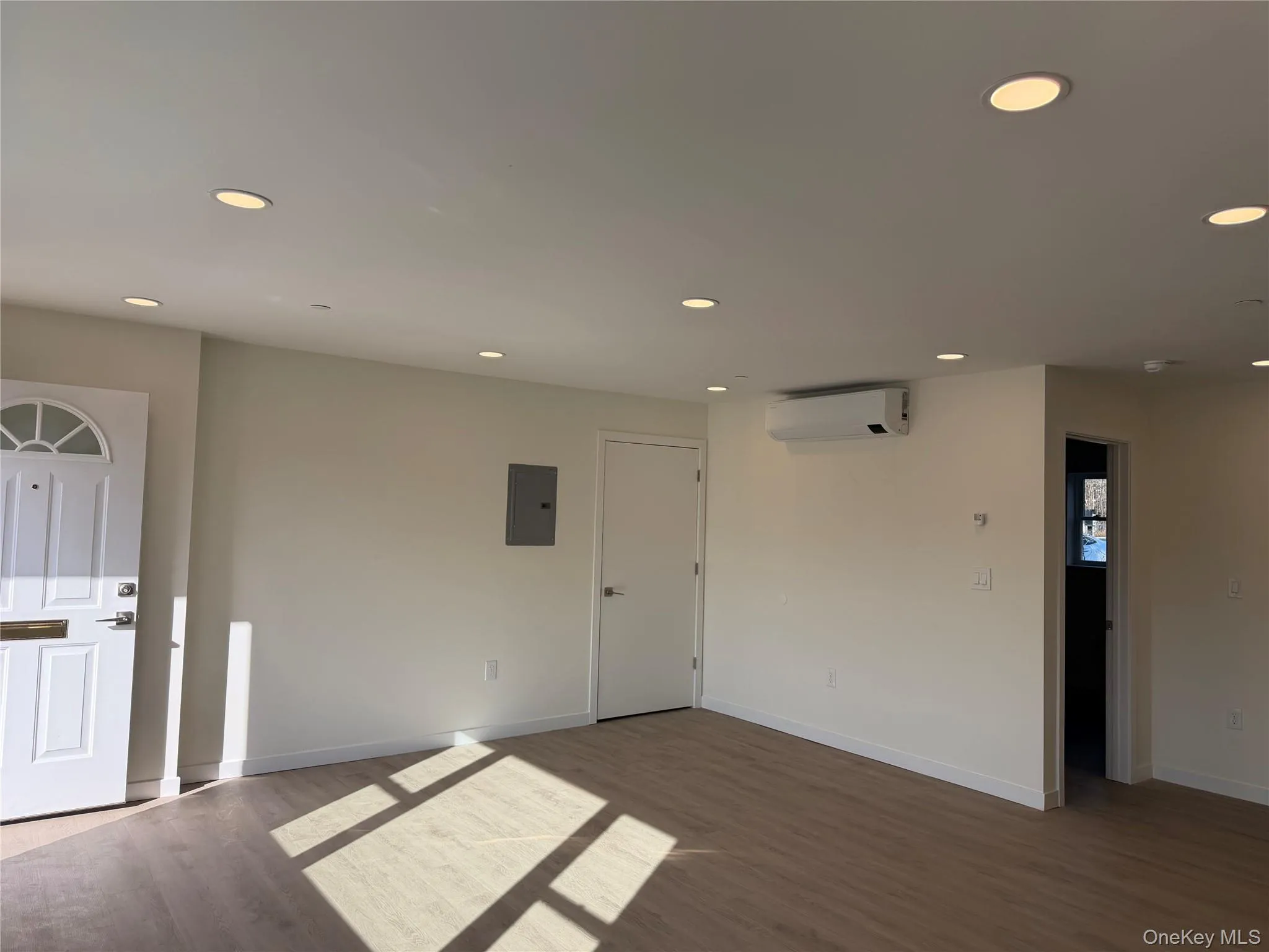 5 Colonial Drive, Wappinger, NY, 1 Bedroom Bedrooms, 5 Rooms Rooms,1 BathroomBathrooms,Residential Lease,For Rent,Colonial,0,987531 5 Colonial Drive, Wappinger, NY, 1 Bedroom Bedrooms, 5 Rooms Rooms,1 BathroomBathrooms,Residential Lease,For Rent,Colonial,0,987531