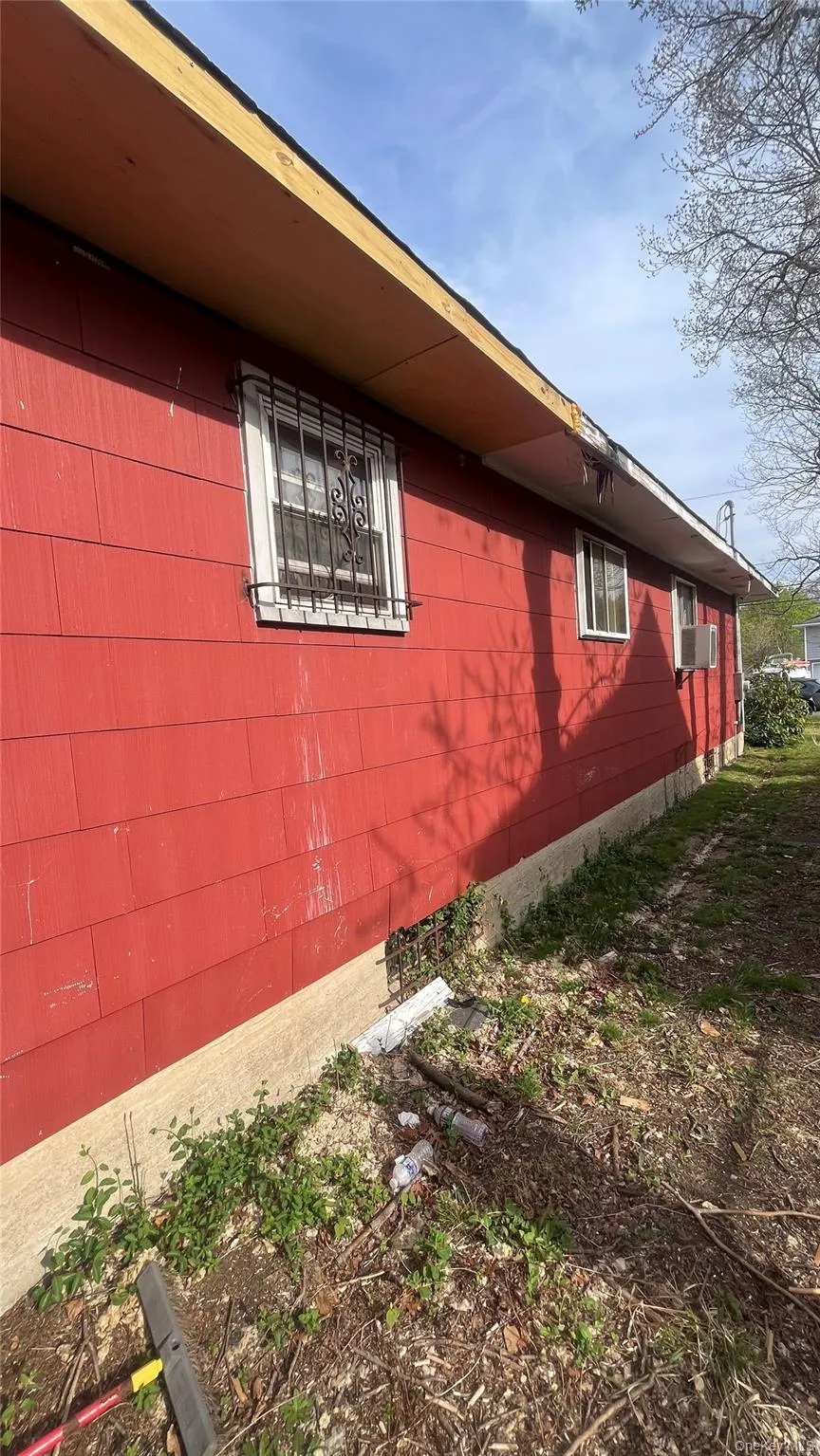 49 Gordon Avenue, West Babylon, NY, 3 Bedrooms Bedrooms, 6 Rooms Rooms,1 BathroomBathrooms,Residential Sale,For Rent,Gordon,0,987541 49 Gordon Avenue, West Babylon, NY, 3 Bedrooms Bedrooms, 6 Rooms Rooms,1 BathroomBathrooms,Residential Sale,For Rent,Gordon,0,987541