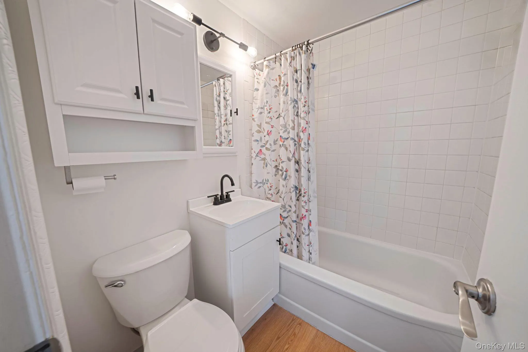 32 Dewey Street, Brookhaven, NY, 2 Bedrooms Bedrooms, 4 Rooms Rooms,1 BathroomBathrooms,Residential Lease,For Rent,Dewey,0,987546 32 Dewey Street, Brookhaven, NY, 2 Bedrooms Bedrooms, 4 Rooms Rooms,1 BathroomBathrooms,Residential Lease,For Rent,Dewey,0,987546