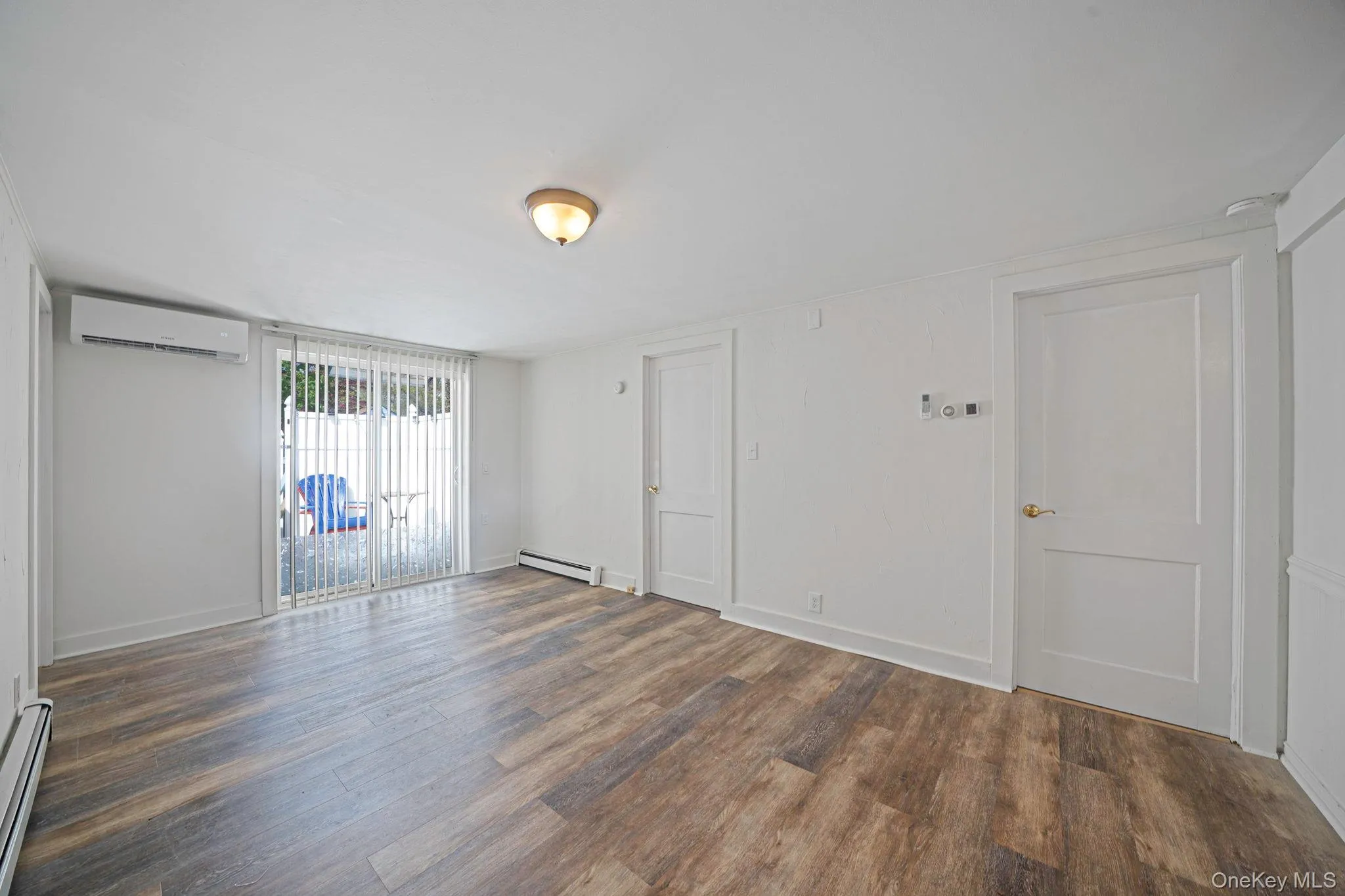 32 Dewey Street, Brookhaven, NY, 2 Bedrooms Bedrooms, 4 Rooms Rooms,1 BathroomBathrooms,Residential Lease,For Rent,Dewey,0,987546 32 Dewey Street, Brookhaven, NY, 2 Bedrooms Bedrooms, 4 Rooms Rooms,1 BathroomBathrooms,Residential Lease,For Rent,Dewey,0,987546