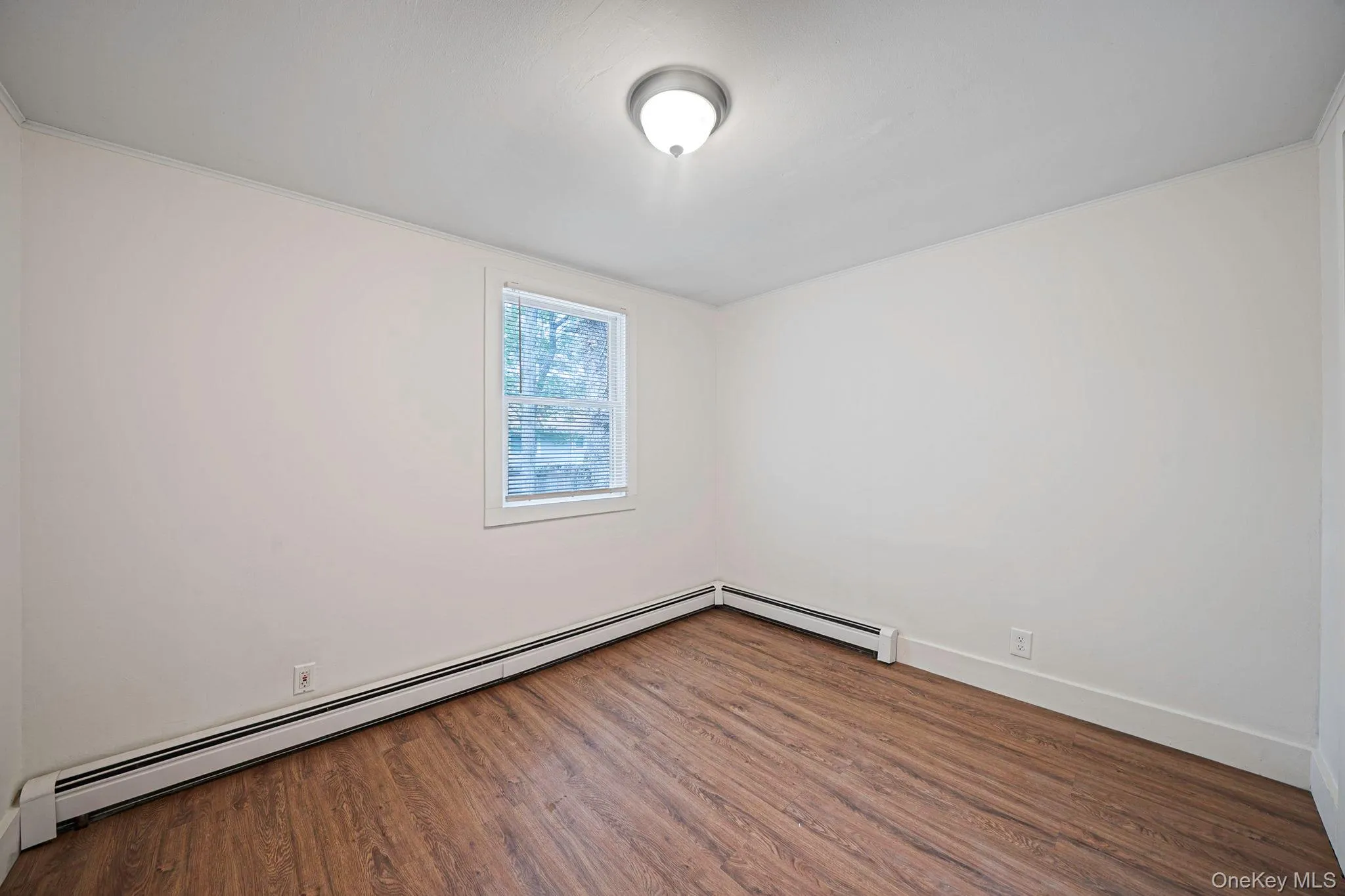 32 Dewey Street, Brookhaven, NY, 2 Bedrooms Bedrooms, 4 Rooms Rooms,1 BathroomBathrooms,Residential Lease,For Rent,Dewey,0,987546 32 Dewey Street, Brookhaven, NY, 2 Bedrooms Bedrooms, 4 Rooms Rooms,1 BathroomBathrooms,Residential Lease,For Rent,Dewey,0,987546