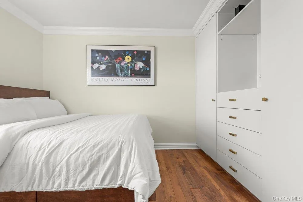 84-50 169th Street, New York, NY, 1 Bedroom Bedrooms, 5 Rooms Rooms,1 BathroomBathrooms,Residential,For Rent,169th Street,0,987550 84-50 169th Street, New York, NY, 1 Bedroom Bedrooms, 5 Rooms Rooms,1 BathroomBathrooms,Residential,For Rent,169th Street,0,987550