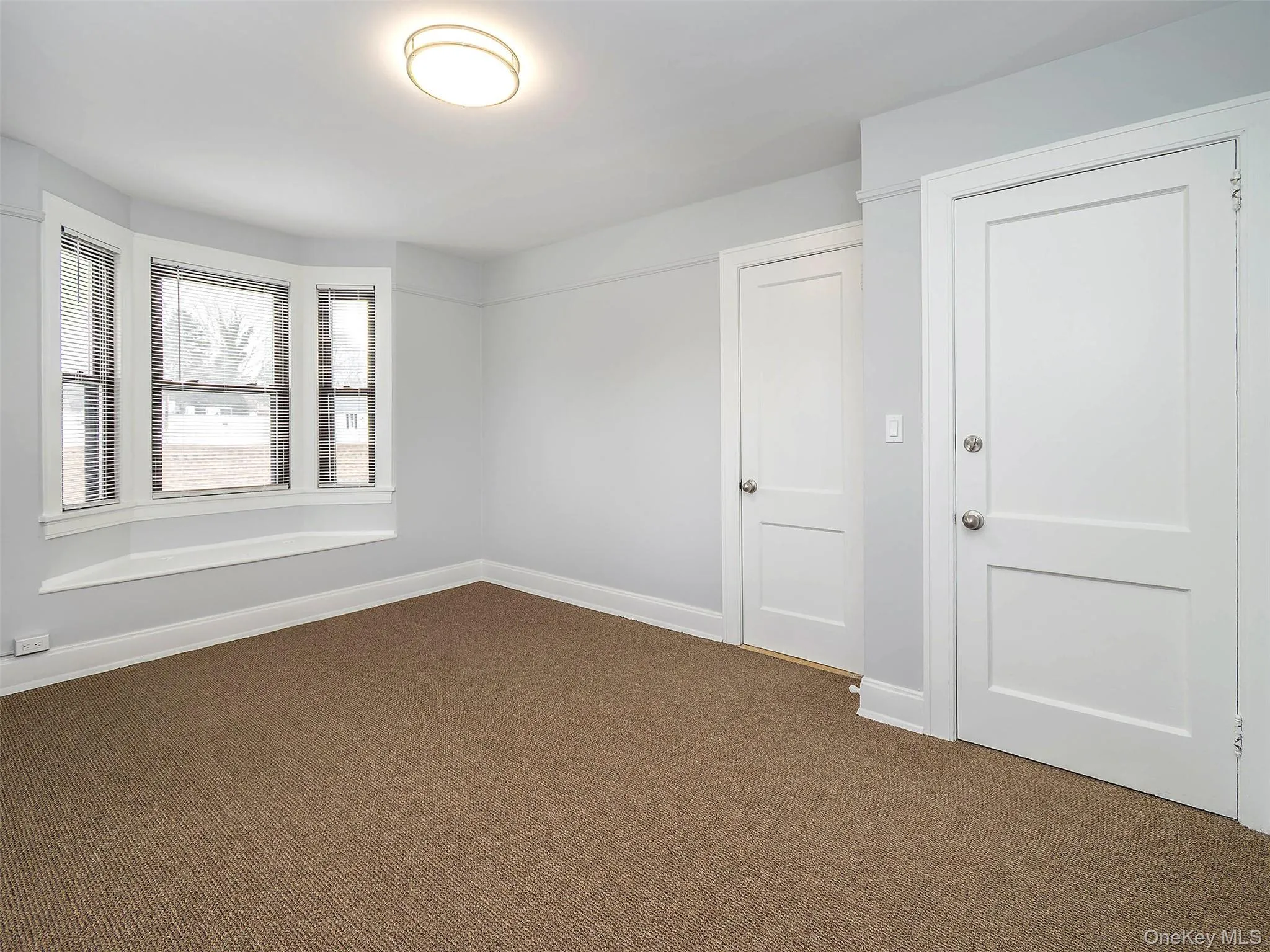 OFFICE #1: $680.00 per mo.170.40 sq.ft11'8.5" X 15'1.25" OFFICE #1: $680.00 per mo.170.40 sq.ft11'8.5" X 15'1.25"